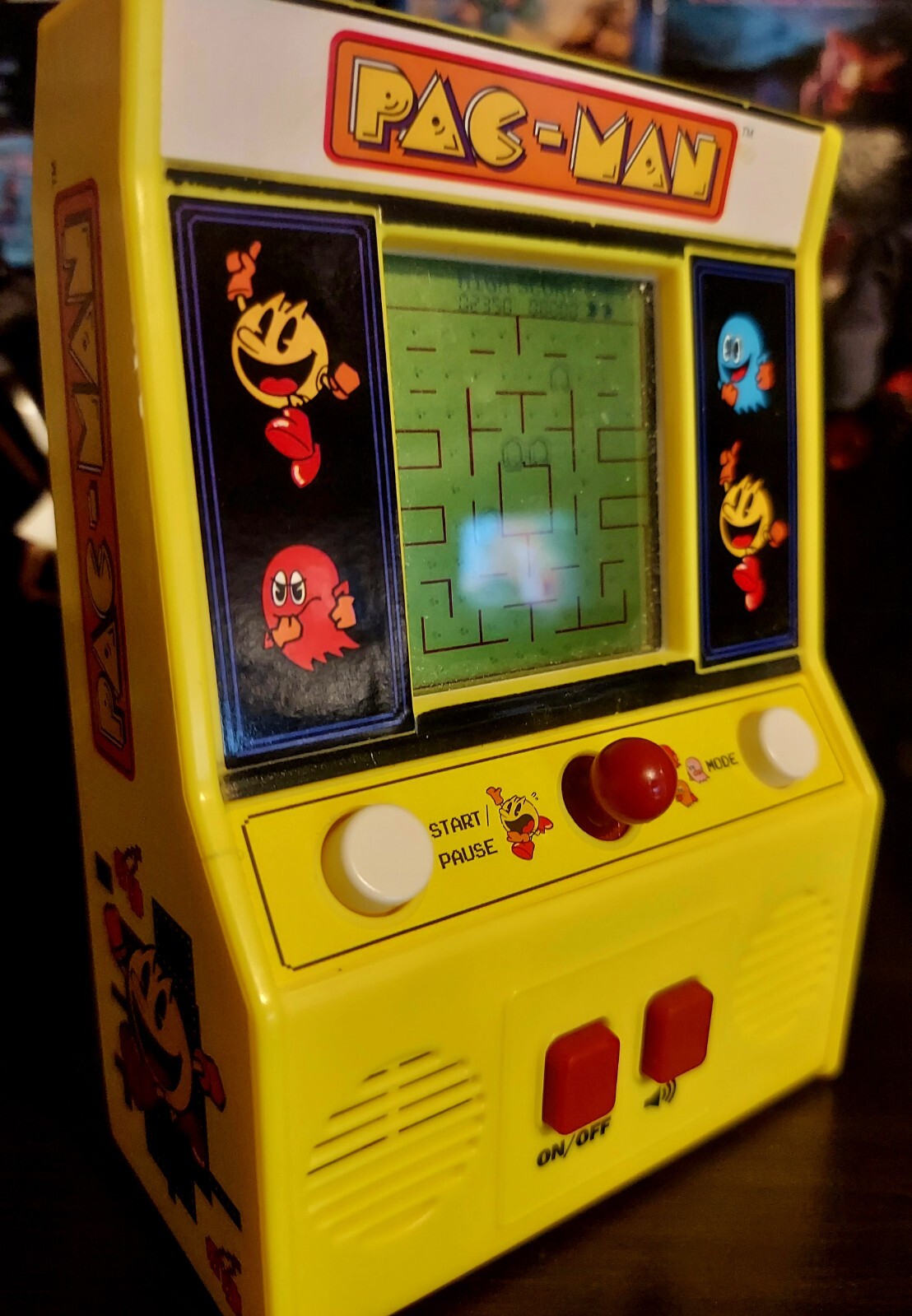 2020 Bandai Namco Mini 6 Inch PAC-MAN Travel Handheld Arcade Game TESTED WORKS