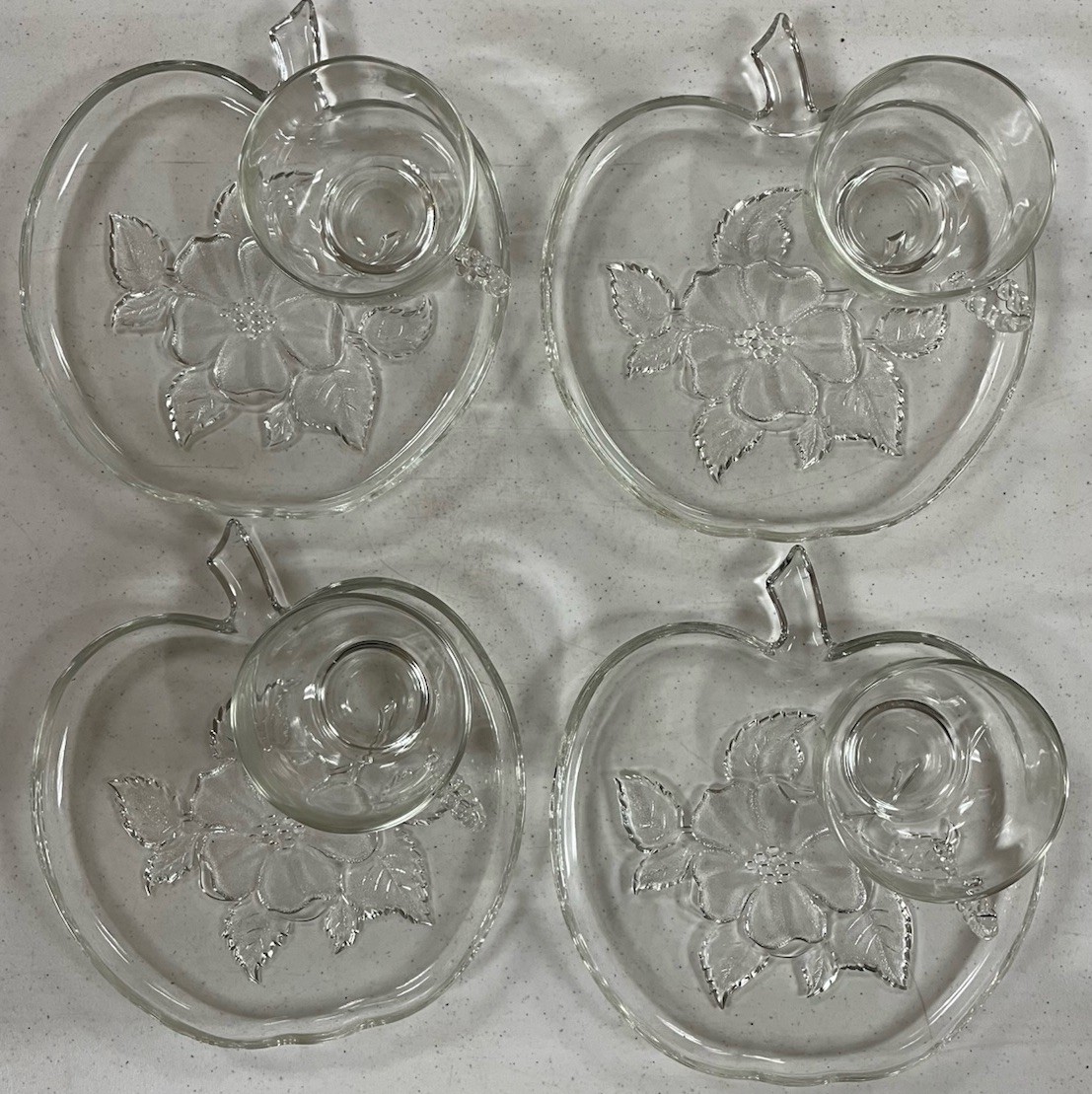 8 pc Set of Hazel Atlas Orchard Ware - 4 Apple Blossom Snack Plates & 4 Cups VG