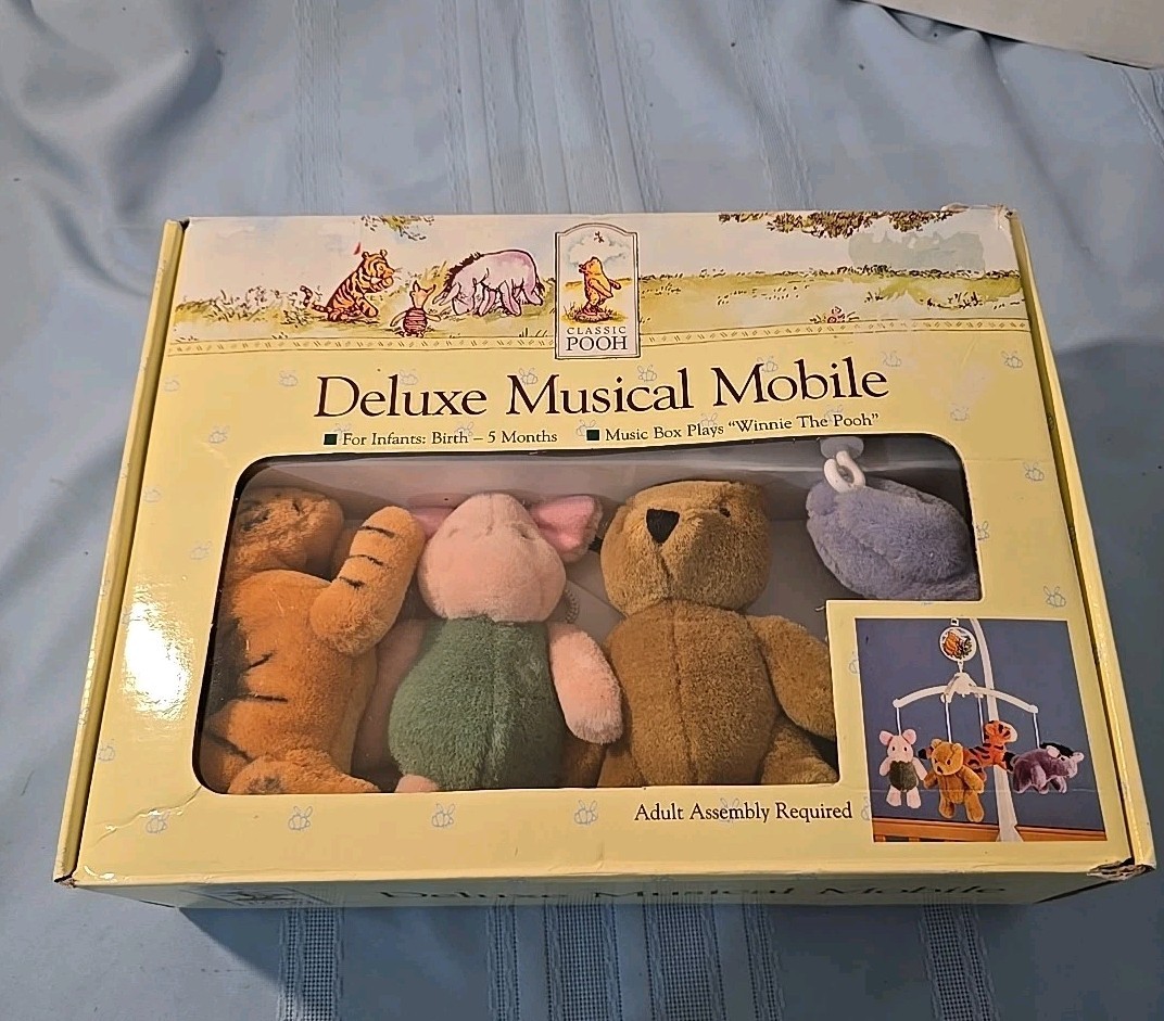 VTG Winnie the Pooh Classic Deluxe Musical Mobile Nursery Decor Looks New
