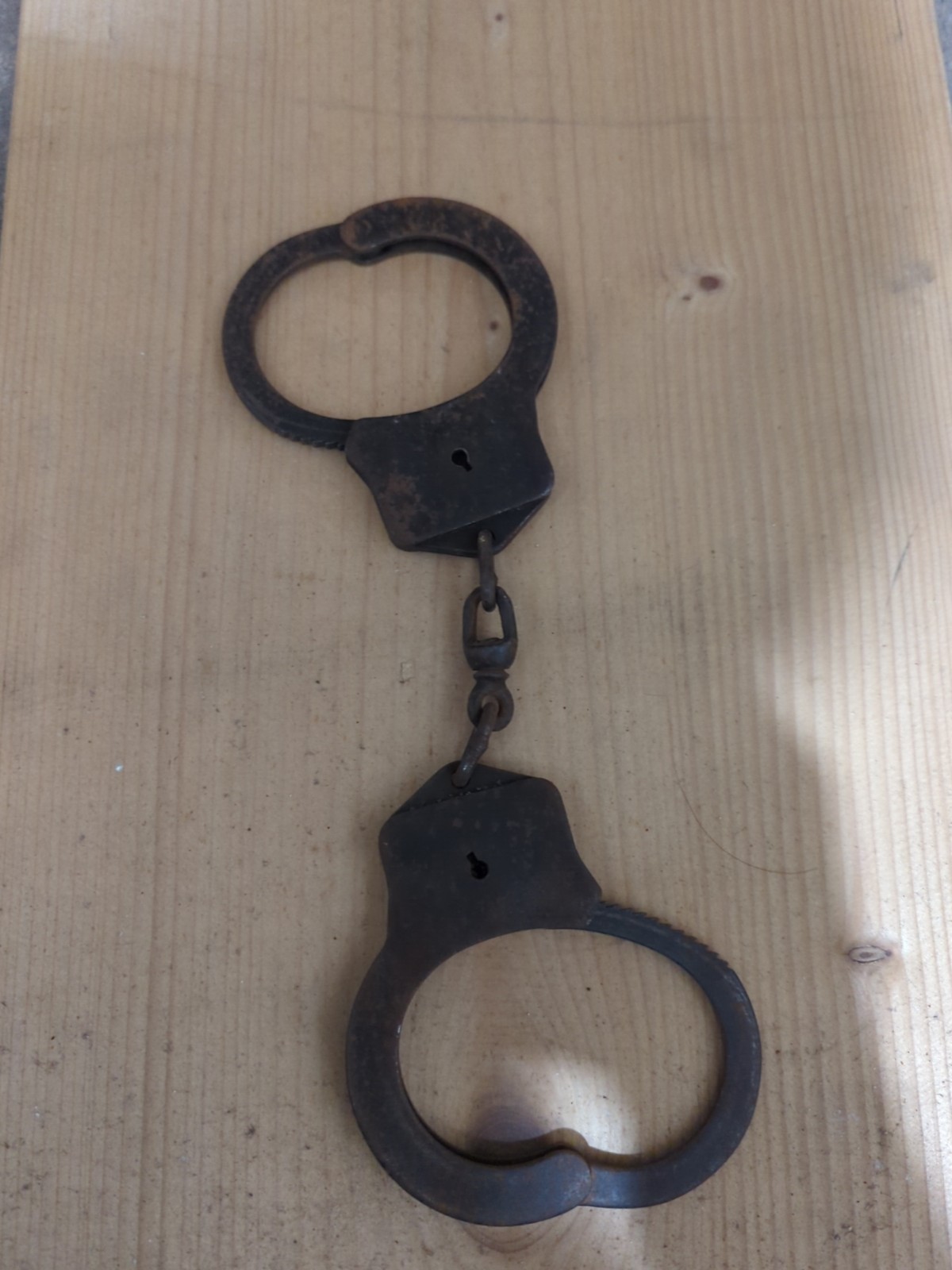 SECURITY Handcuffs  Lock Heavy Duty Metal Steel - 