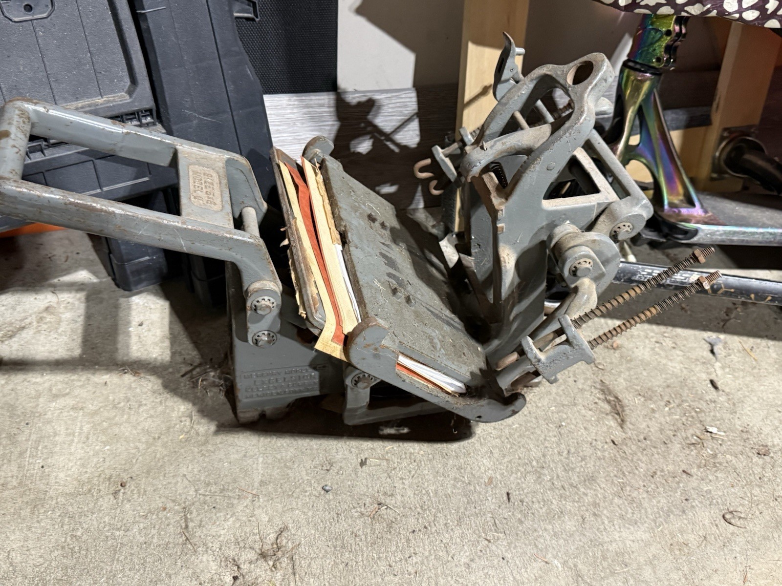 Vintage Antique Kelsey Excelsior Letterpress Desk Top Printing Press, No Rollers