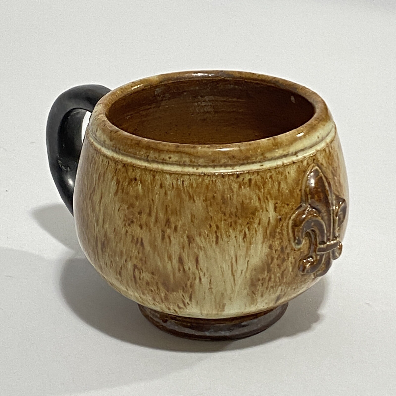 ROGER GUERIN Belgium Bouffioulx Studio Art Pottery Mug Cup Fleur-de-Lis