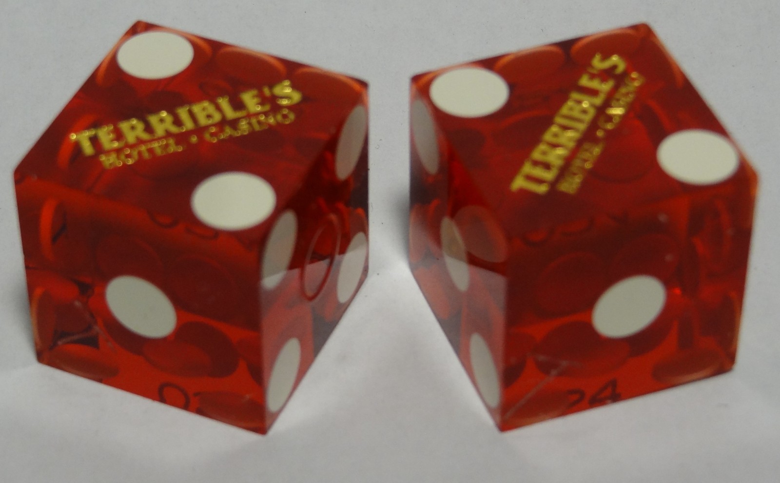 Vintage Dice from Terribles  Hotel & Casino Las Vegas, Nevada Matching#024