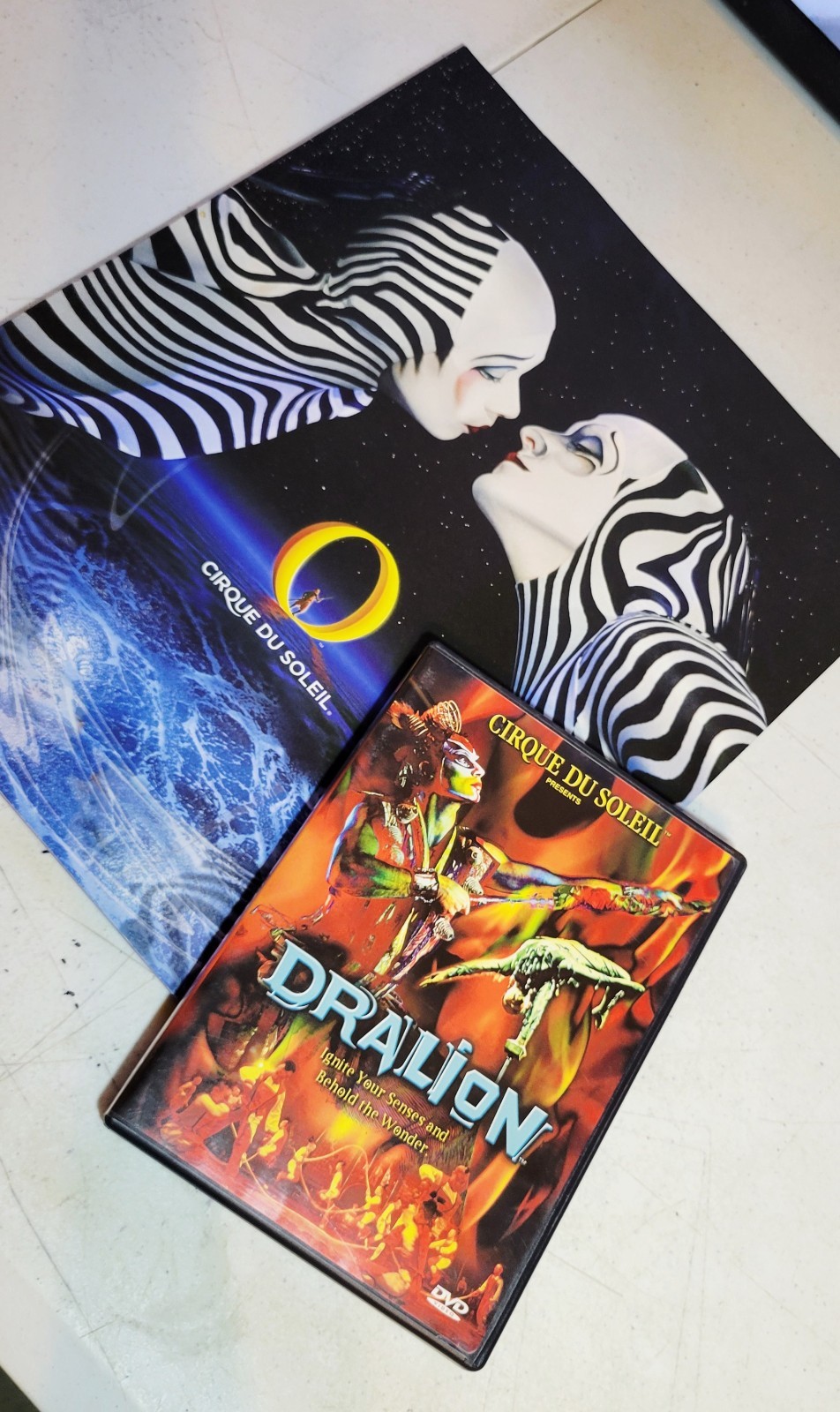 Cirque du Soleil O Souvenir Paperback Book 13x11 Bellagio Las Vegas |Dvd-Dralion