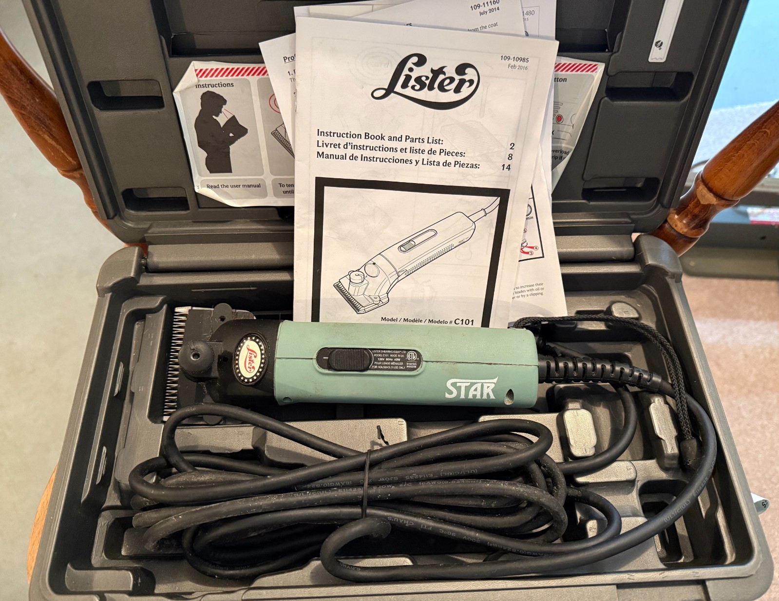 Lister Star Model C101 groomer with 45 w/moter