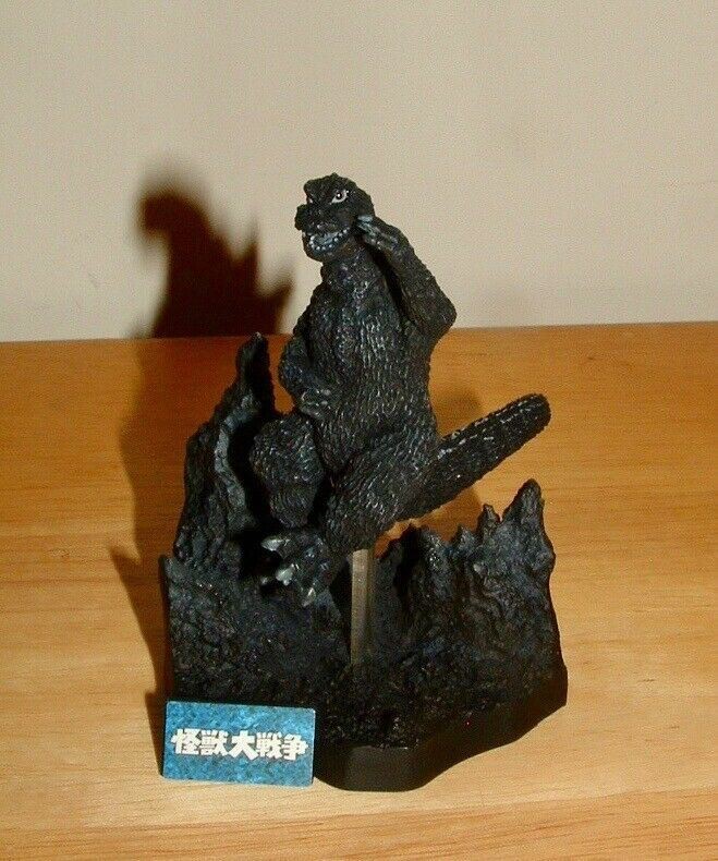 BANDAI Complete Works 1965 GODZILLA Diorama Mini Figure HG Sakai CHASE VERSION