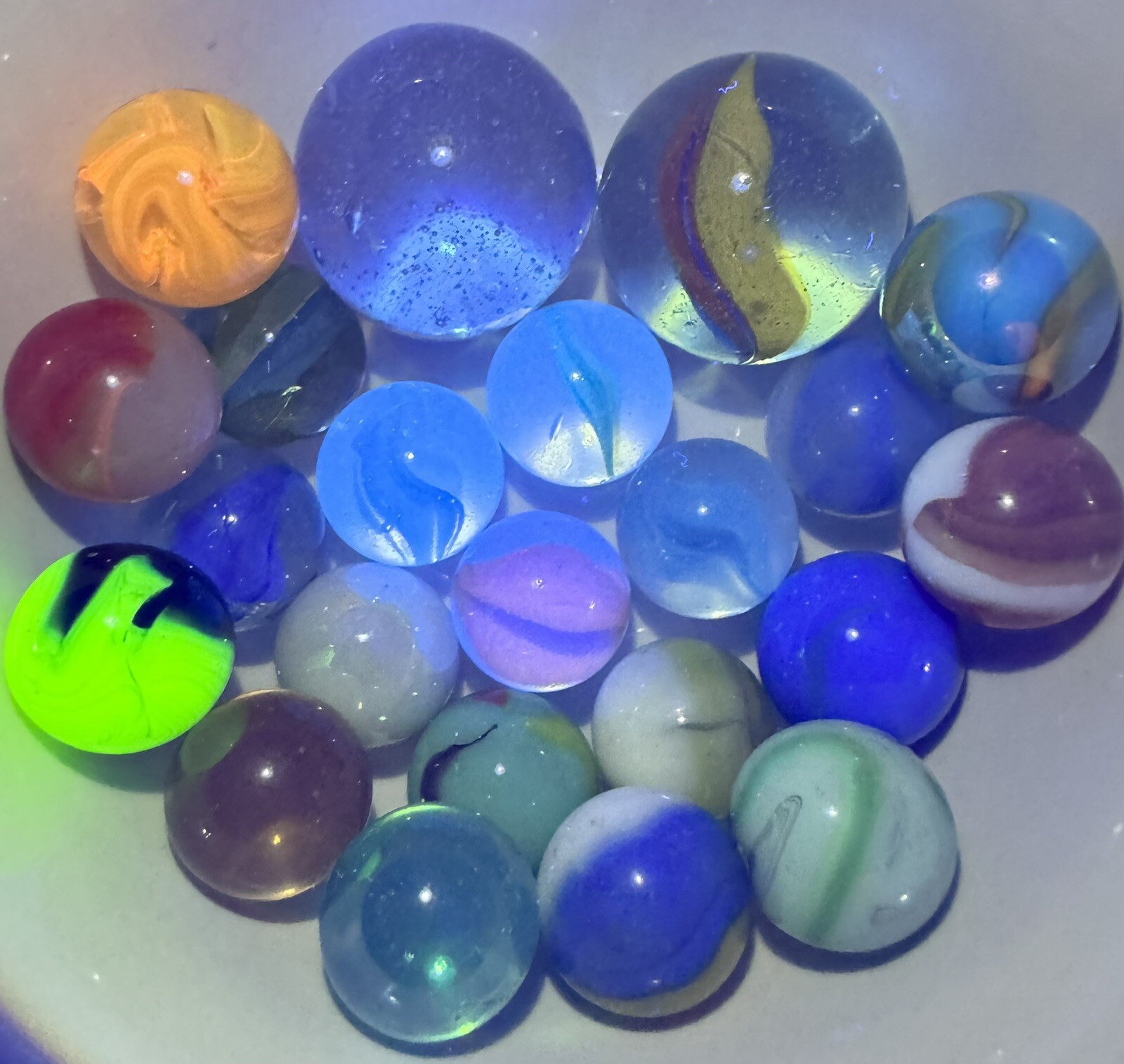 Vintage Marble Lot Of MARBLES UV Reactive Cadmium Uranium Lot #61