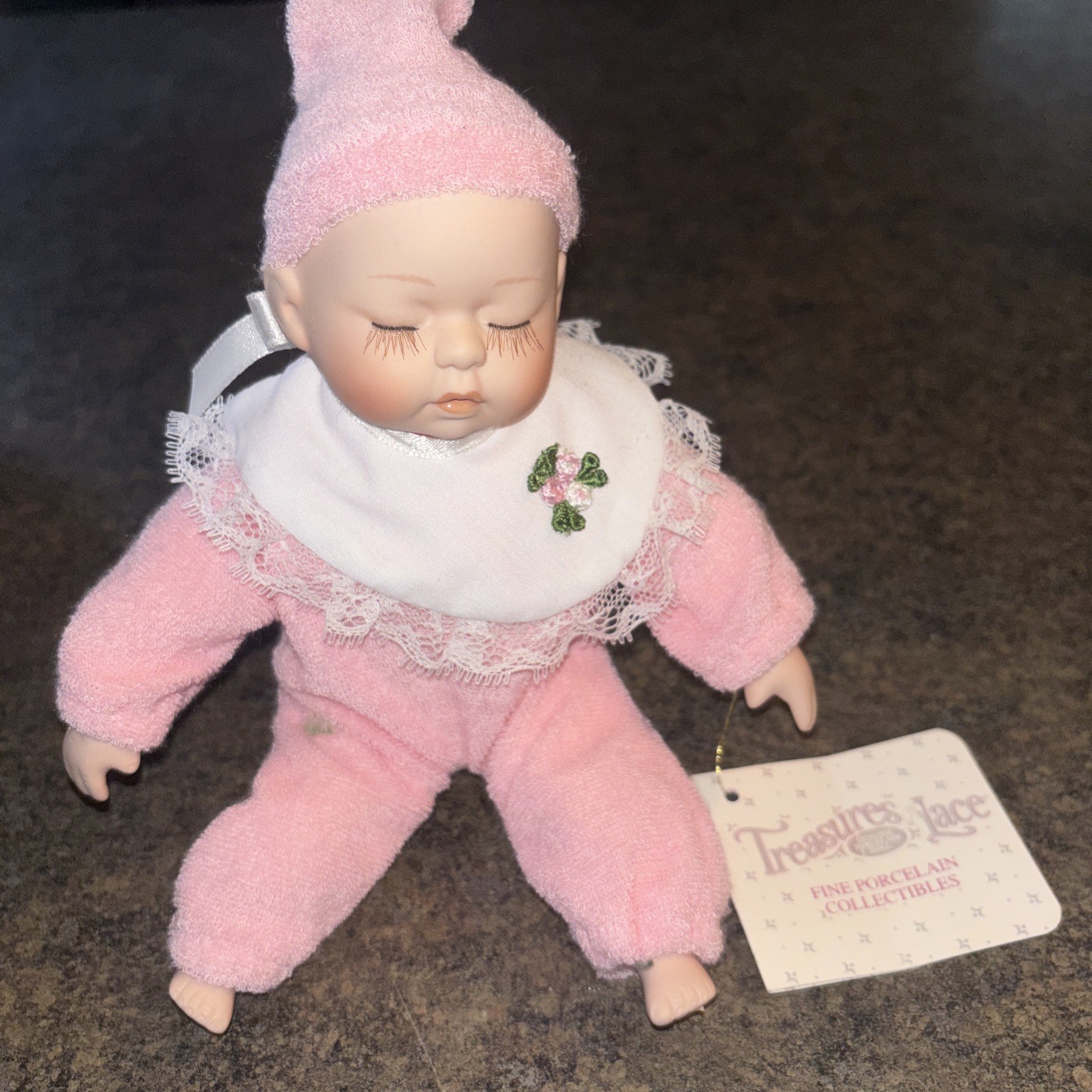 Vintage Treasures In Lace Porcelain Sleeping Pink Baby Doll W/Tag 7 Inches Tall