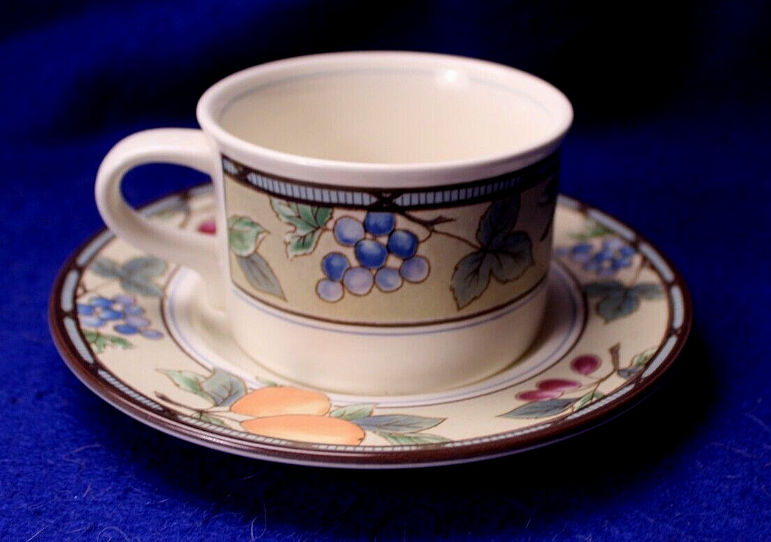 MIKASA INTAGLIO CAC29 GARDEN HARVEST ONE cup & saucer blueberries plums lemon