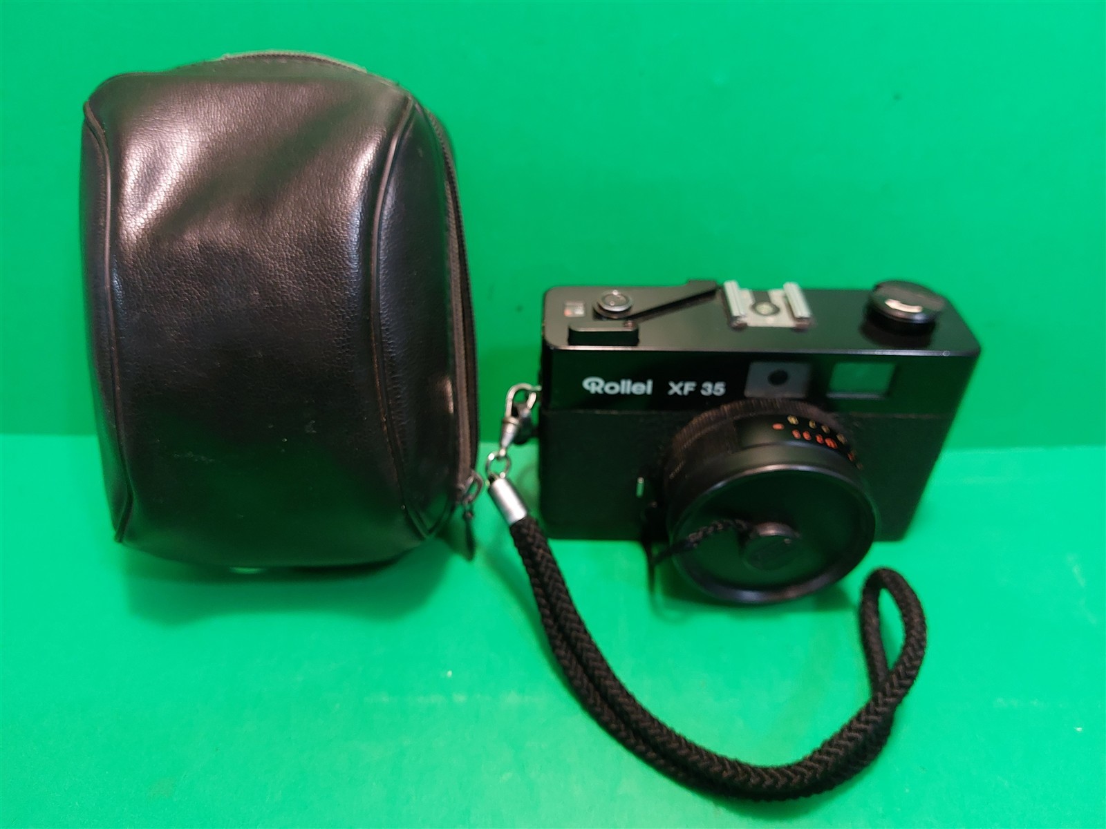 ROLLEI XF 35 RANGEFINDER FILM CAMERA WITH SONNAR 2,8/40MM LENS - UNTESTED