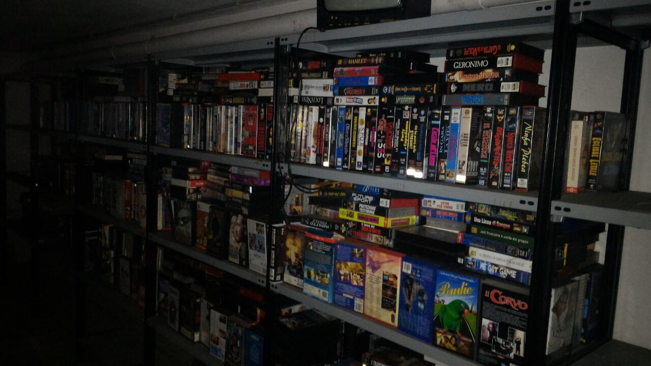 Lotto stock 50 VHS Original Avec Housse