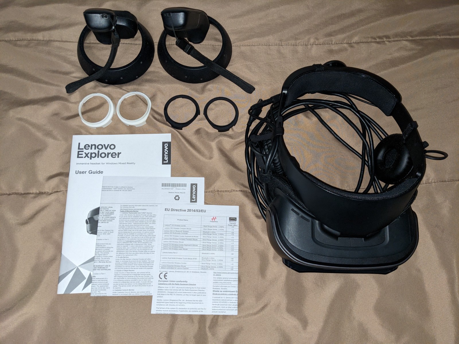 Lenovo Explorer WMR Headset VR w/ Controllers, clip on headphones, lens adapter