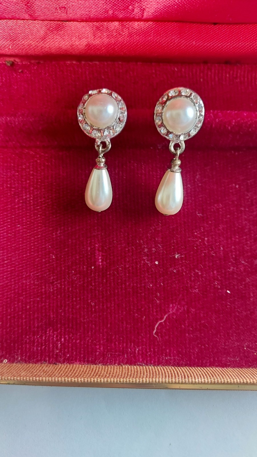 Vintage Rhinestone  Dangle Faux  Pearl Tear Drop Wedding Pierced Earrings