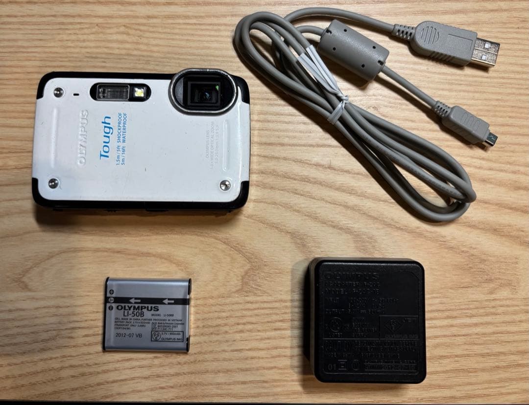 Olympus STYLUS TG-625 Tough Compact Digital Camera Tested Working Japan