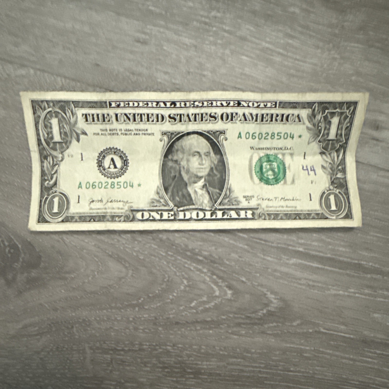 1$ Star ⭐ Notes A Boston Massachusetts A06028504*