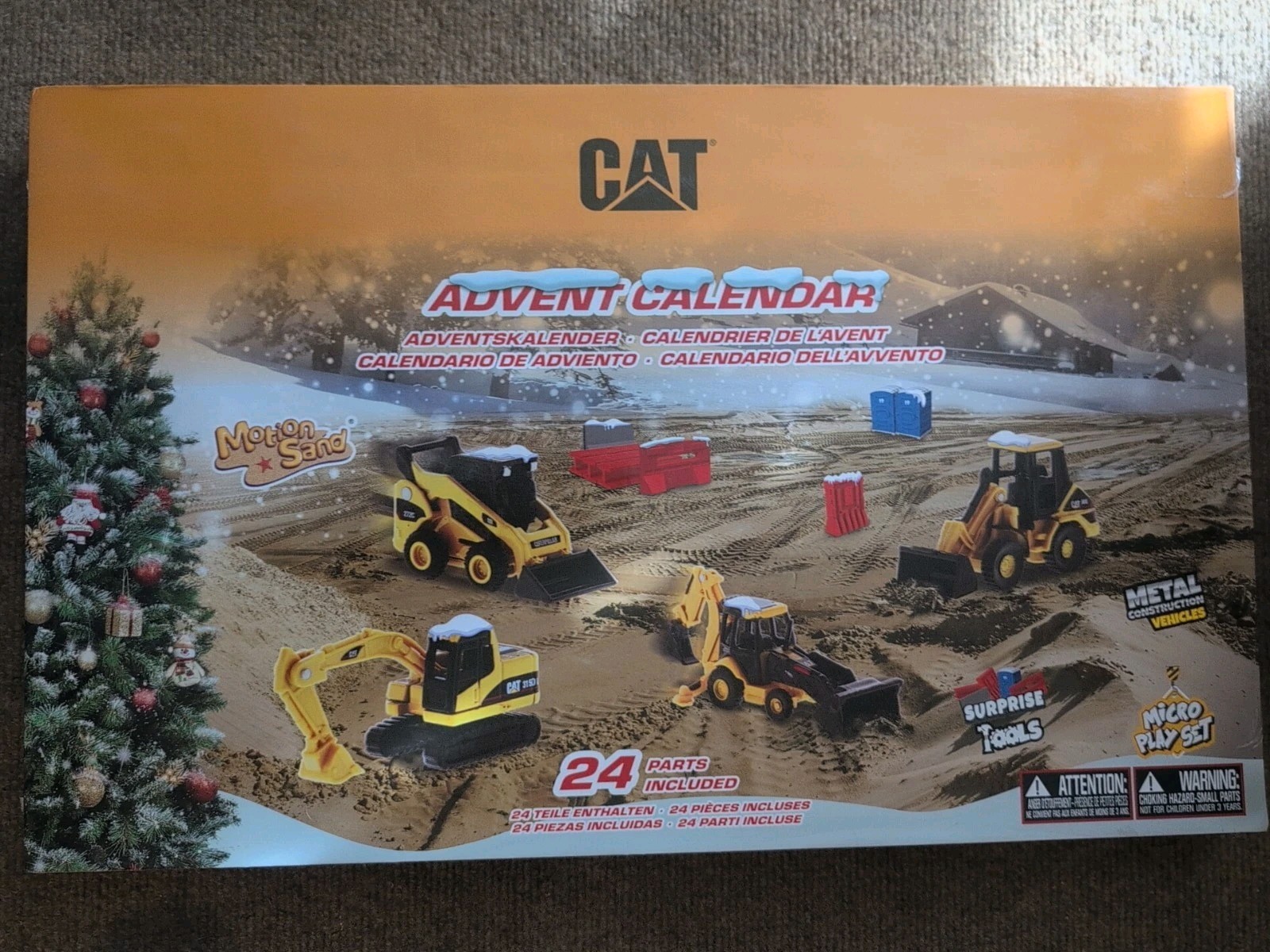 CAT Construction Little Machines Advent Calendar Vehicles & Insta-Dirt HO scale