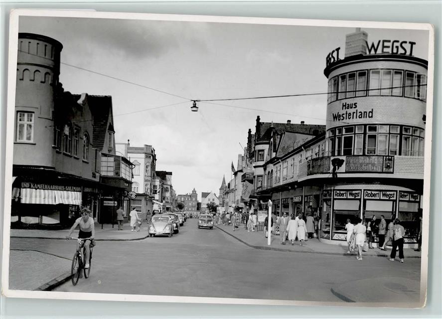 40003379 - 2280 Westerland House Westerland, shopping street