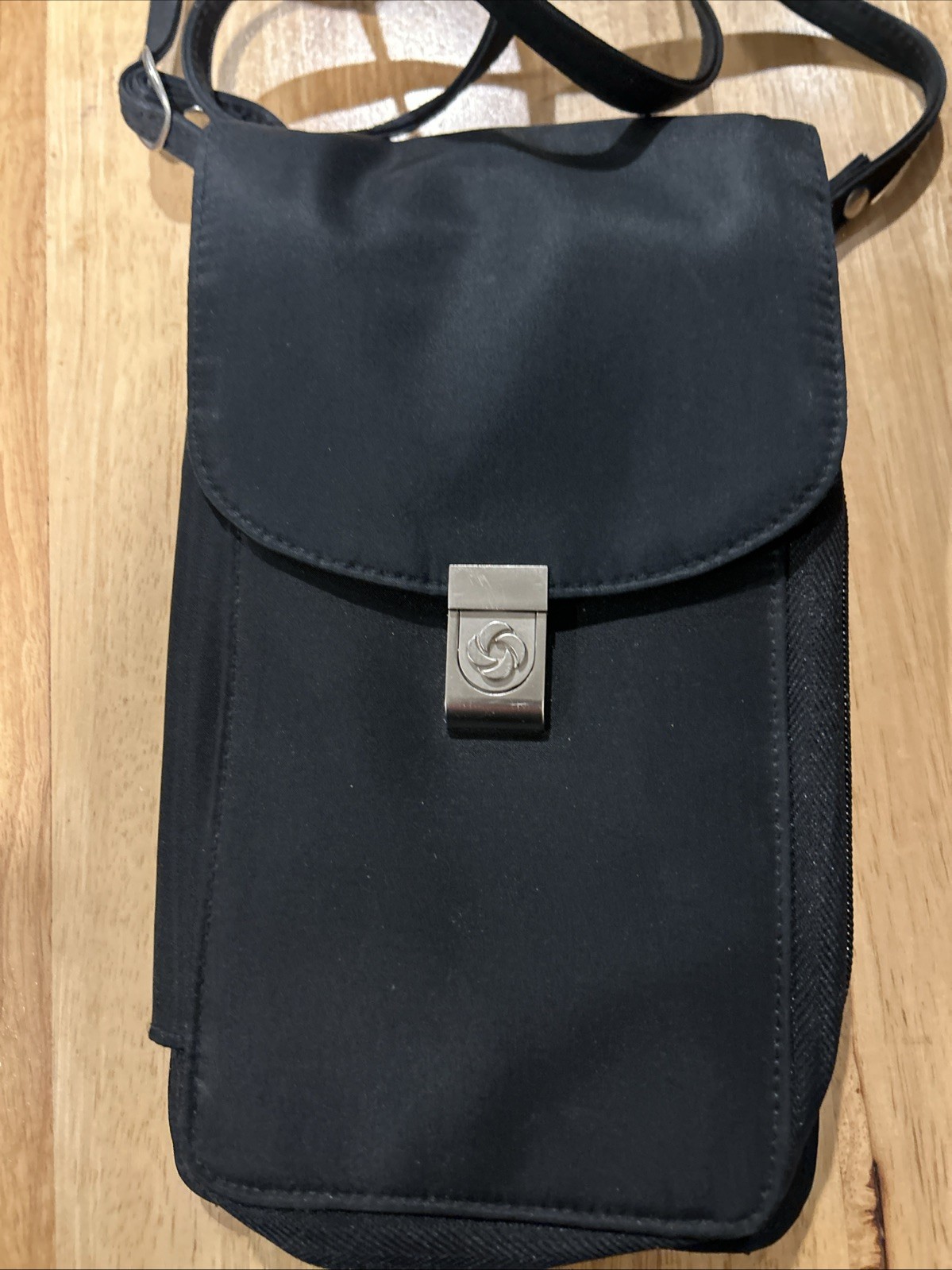 Samsonite Black Crossbody Bag Travel Wallet Compact, Flap-over 3 Zippers