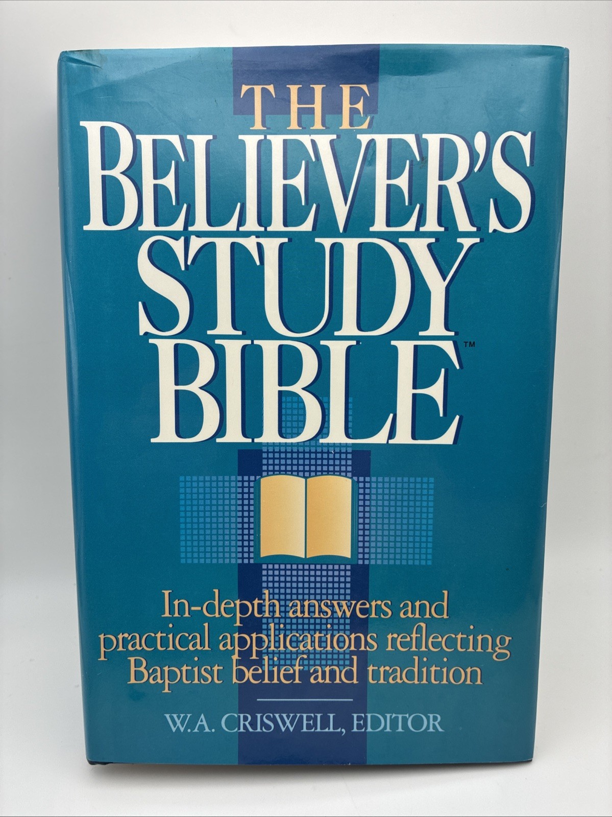 The Believer's Study Bible: New King James Version by W. A. Criswell HC DJ