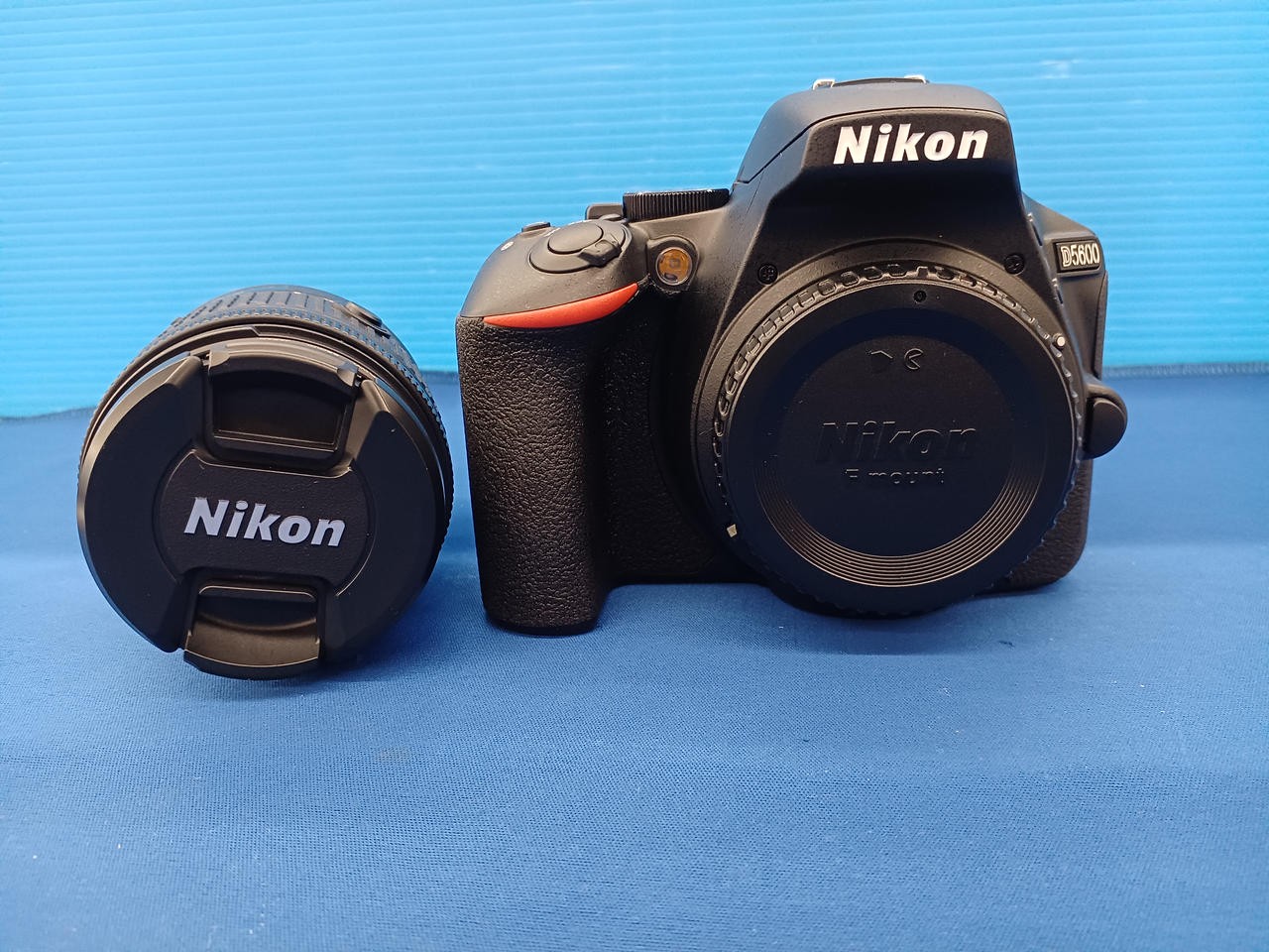 Nikon D5600 DSLR Camera Kit with 18-55mm Lens, Wi-Fi, Used From Japan