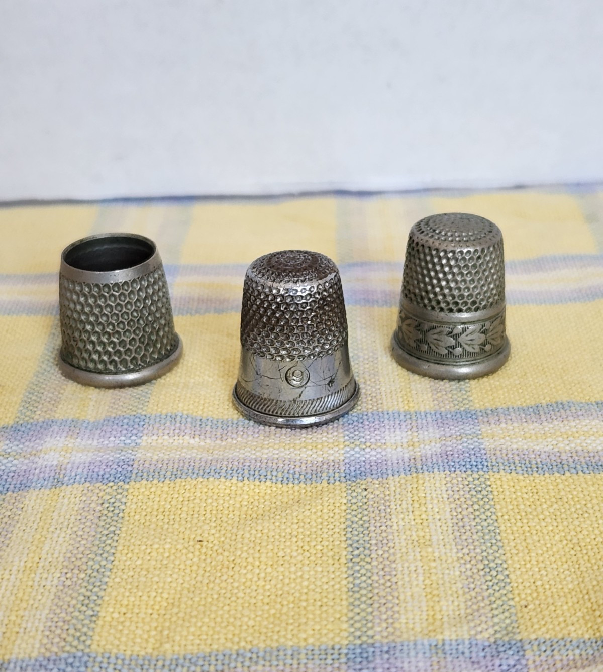 VTG Lot of 3 Sewing Thimbles Silver Metal Sizes 8/ 9 