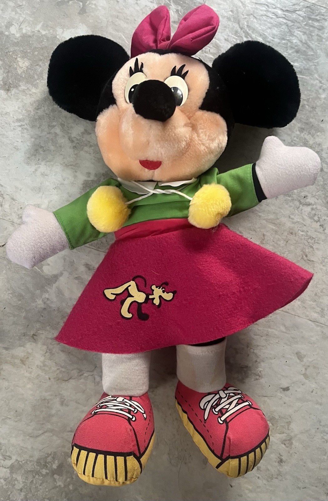 Vintage Disneyland Walt Disney World 1987 Minnie Mouse Plush Stuffed Animal 14”