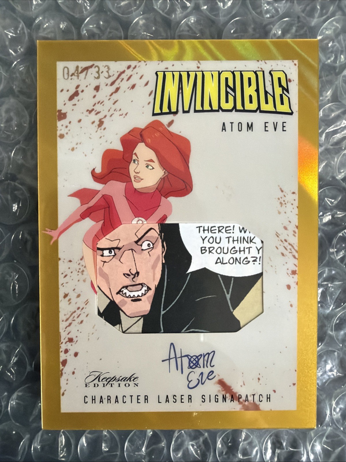 2025 Invincible Keepsake Atom Eve Signapatch Card Relic Yellow/33 #572