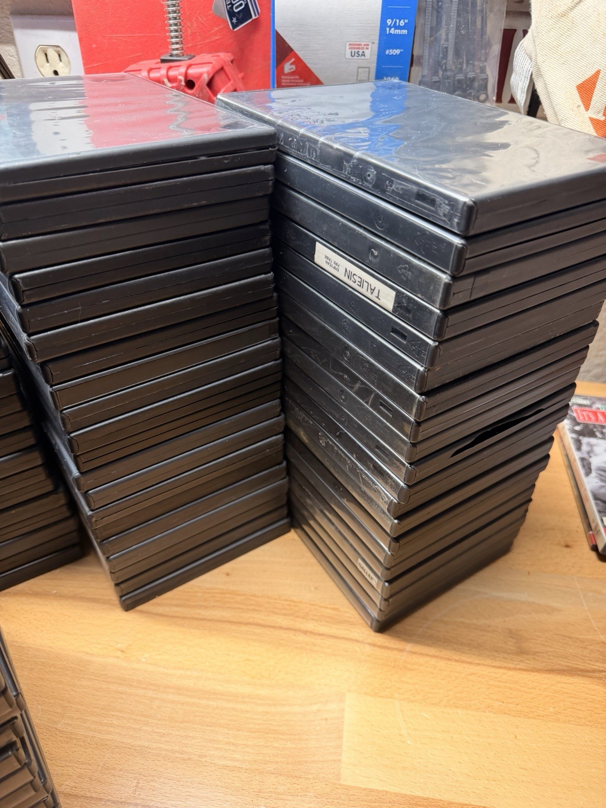 Lot of 100+ USED EMPTY BLACK DVD Cases Assorted 