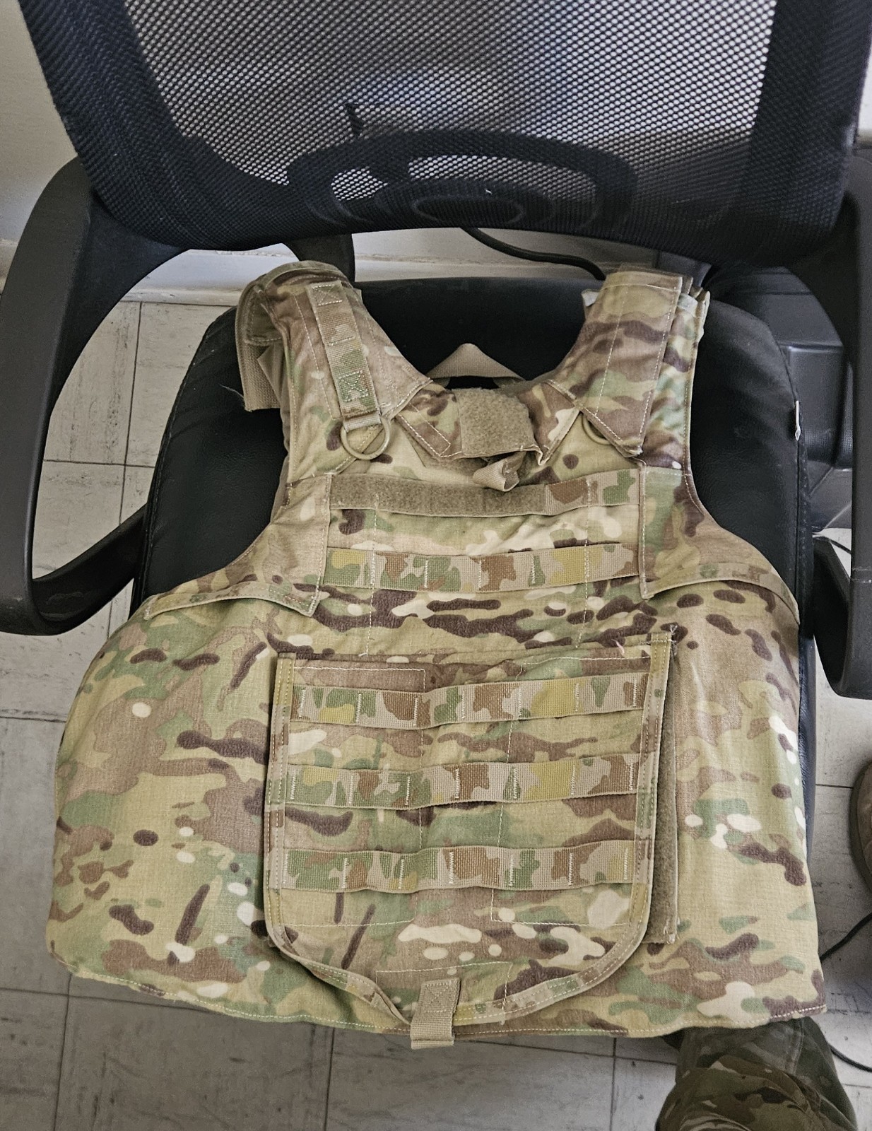 USED OCP MULTICAM PLATE CARRIER BODY ARMOR VEST