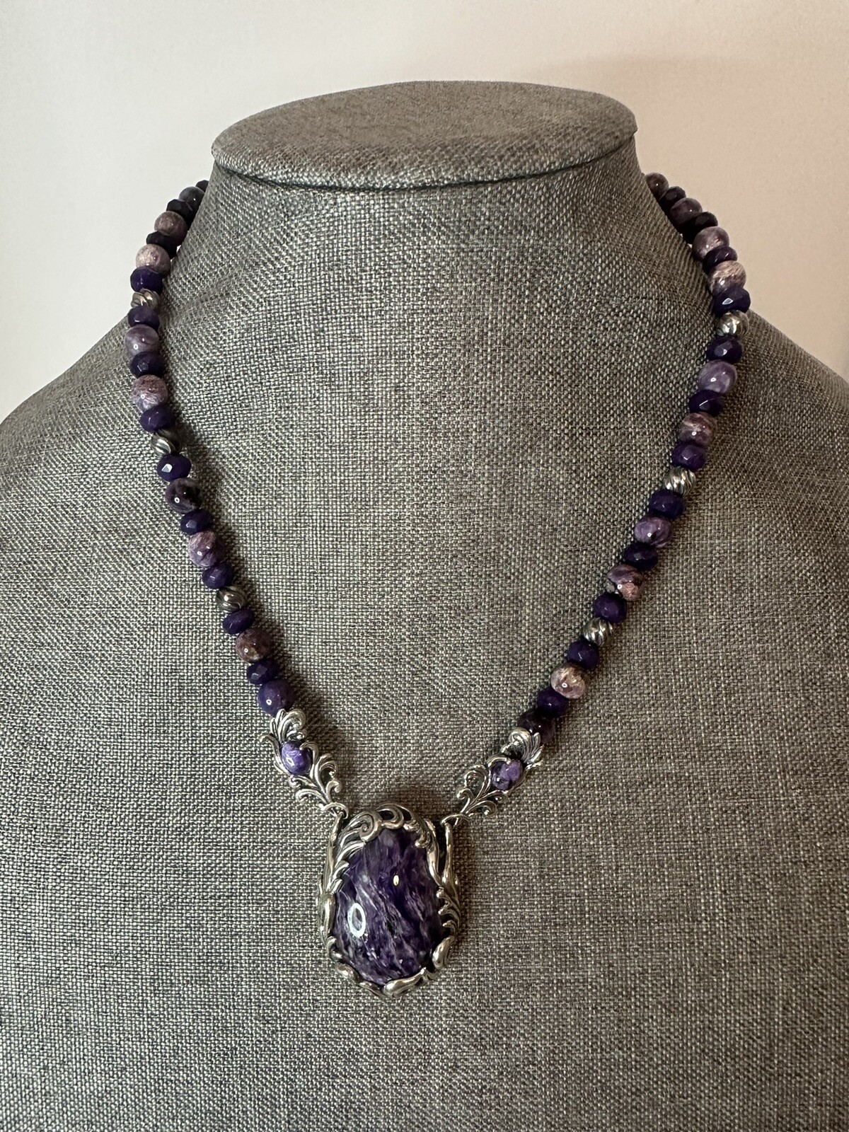 Caroyln Pollack Sterling Silver Purple Beaded Necklace Pendant Charoite