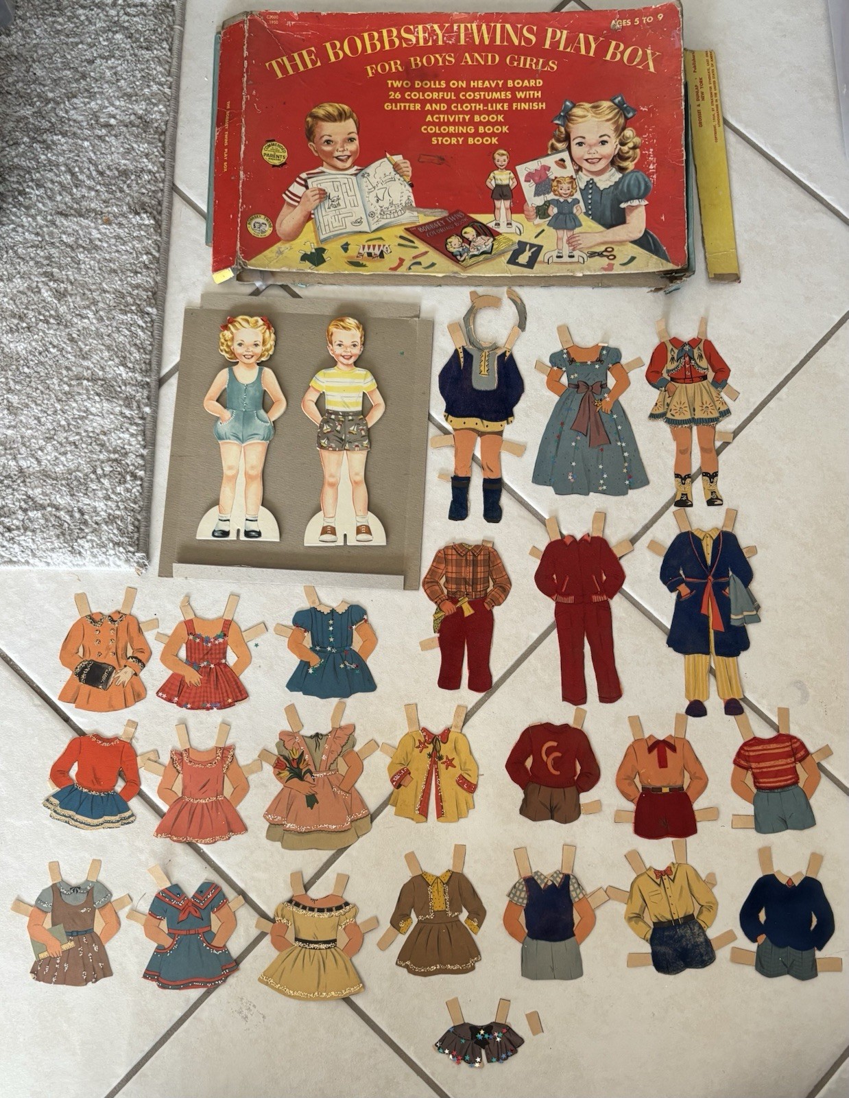 Bobbsey Twins Play Box Paper Doll Set Clothes, Costumes & Dolls 1950's