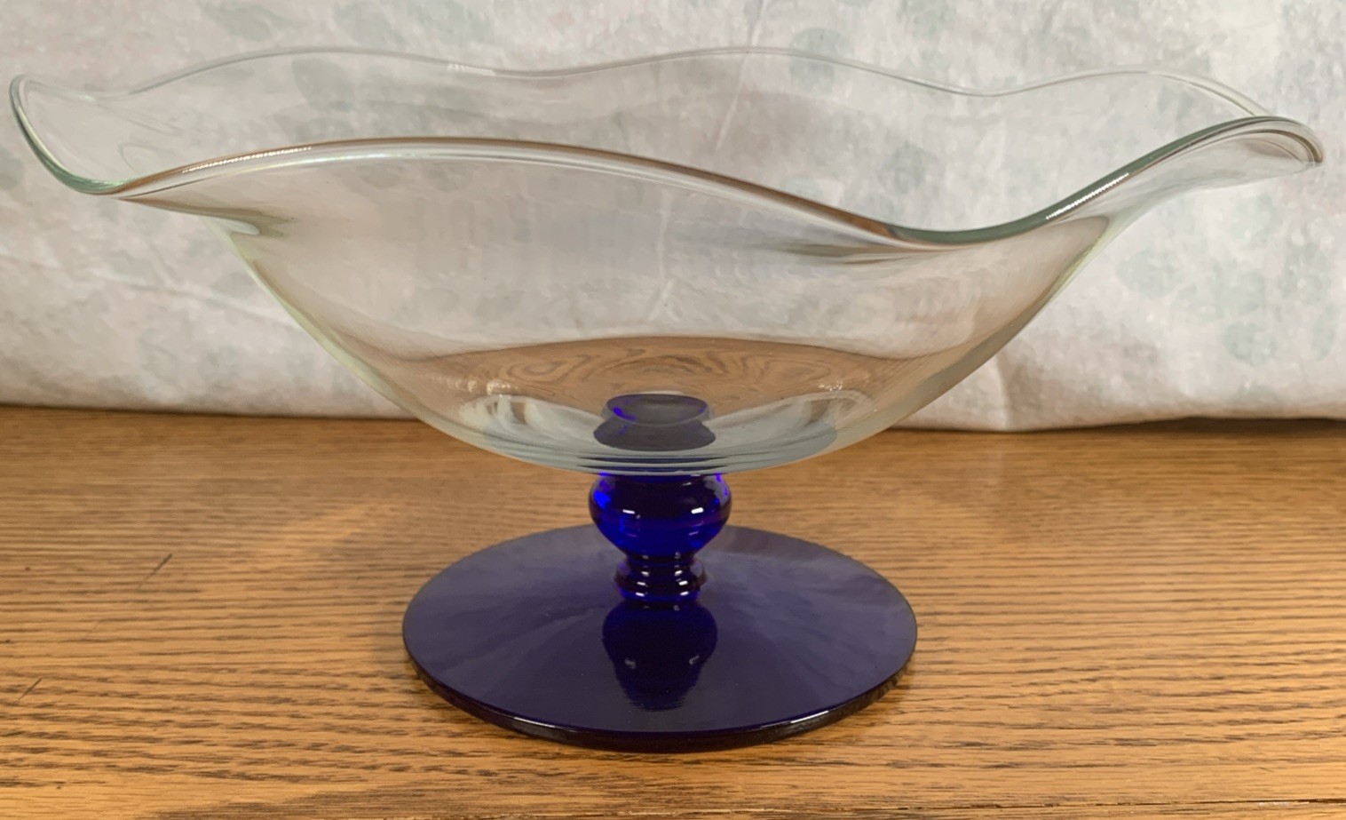 Princess House Crystal Sapphire Blue 10" Bowl With Sticker