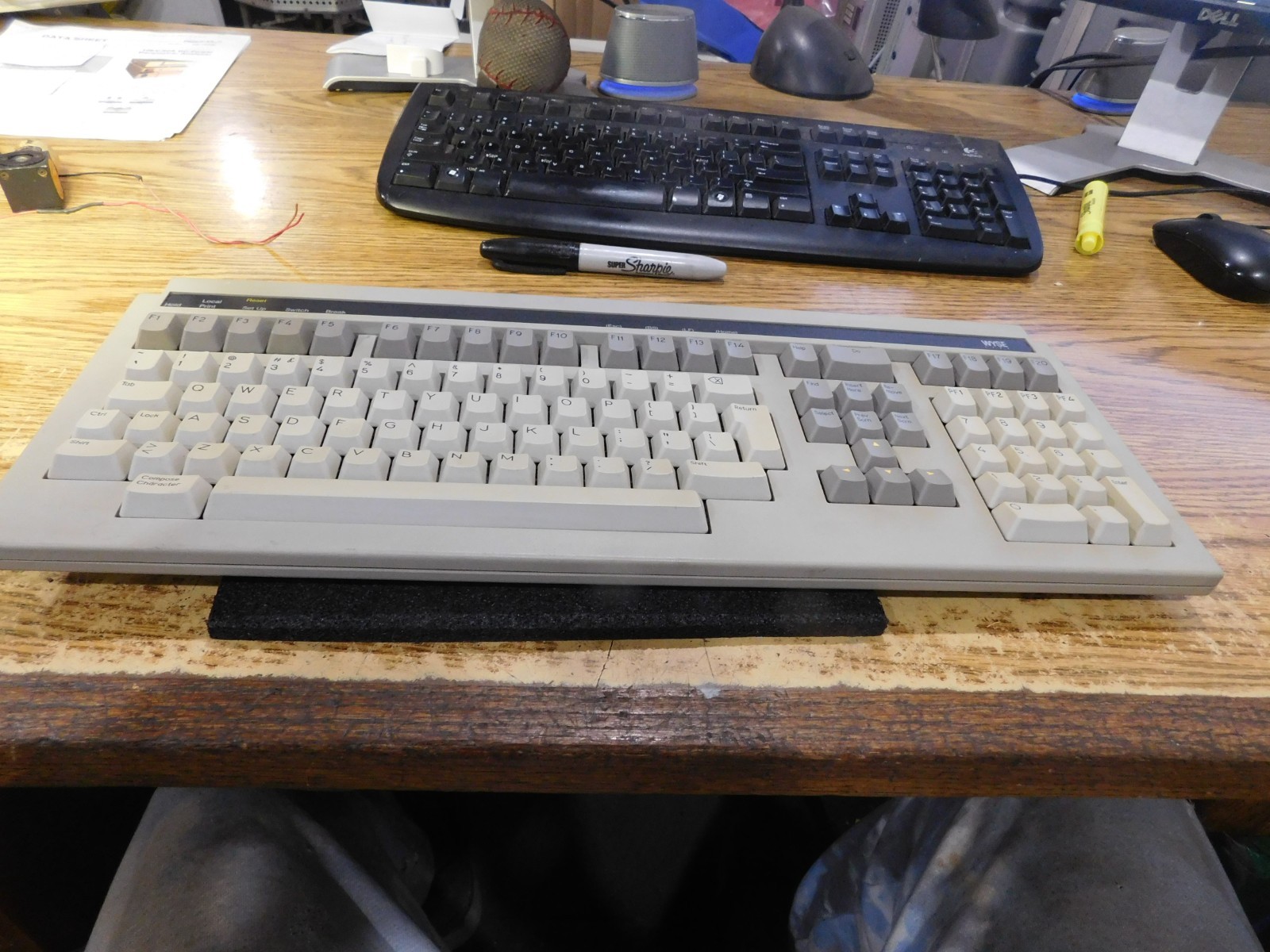 Wyse WY85 Gate Array KeyBoard.  P/N: 840366-01.  Old Spares Inventory.  Clean