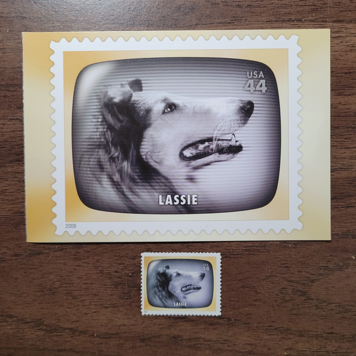 LASSIE - 1950's TV SERIES - USPS POSTAL CARD & MATCHING STAMP