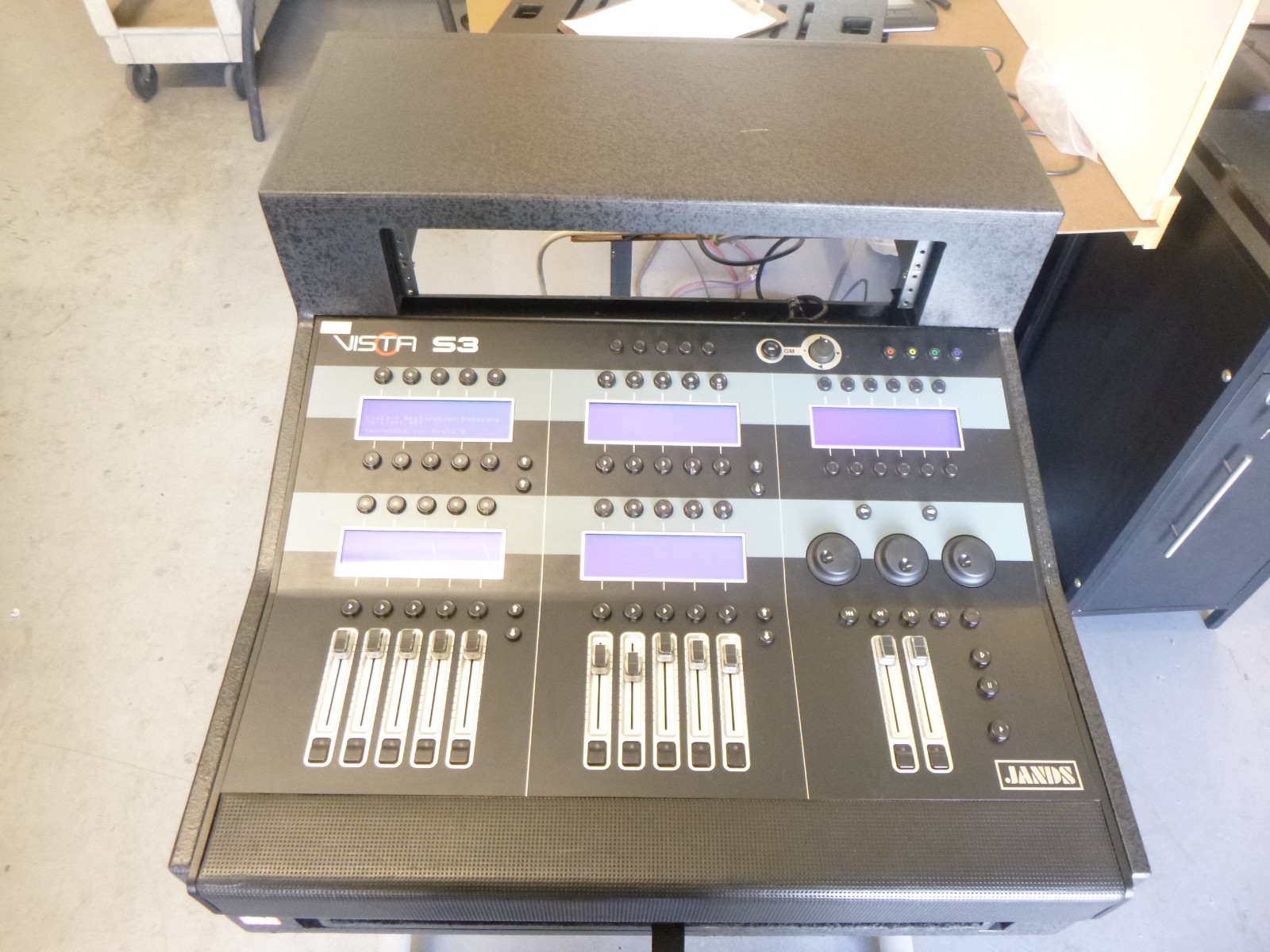 Jands Vista S3 Lighting Console with R&R Cases Rack