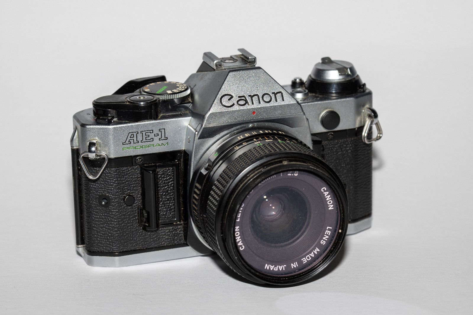 Canon AE-1 Program 35mm Manual SLR Film Camera with 50mm 1.8 Lens & 28mm  f/2.8