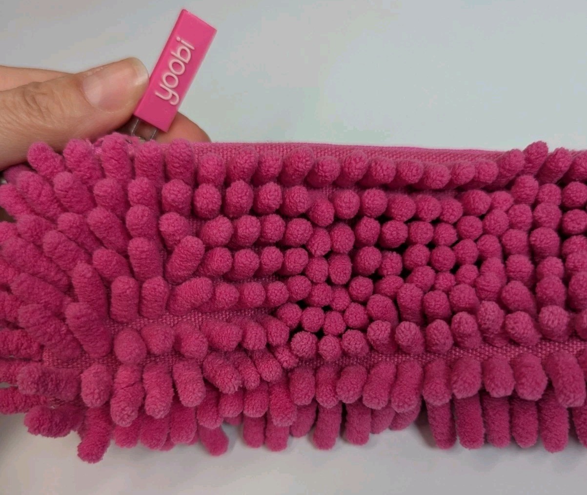 YOOBI Pink Microfiber Fuzzy Zip Pouch Soft Pencil Case Cosmetic Travel Bag 10X6