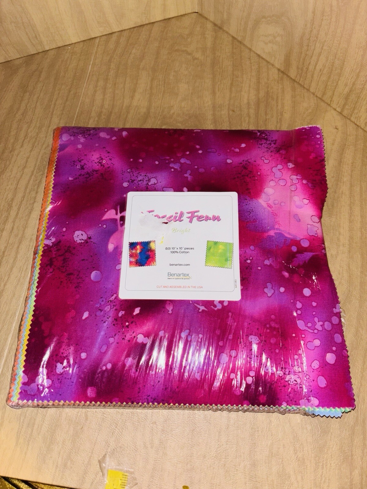 Benartex Fossil Fern Bright 10X10 Pack 50 10-inch Squares Layer Cake See Pic