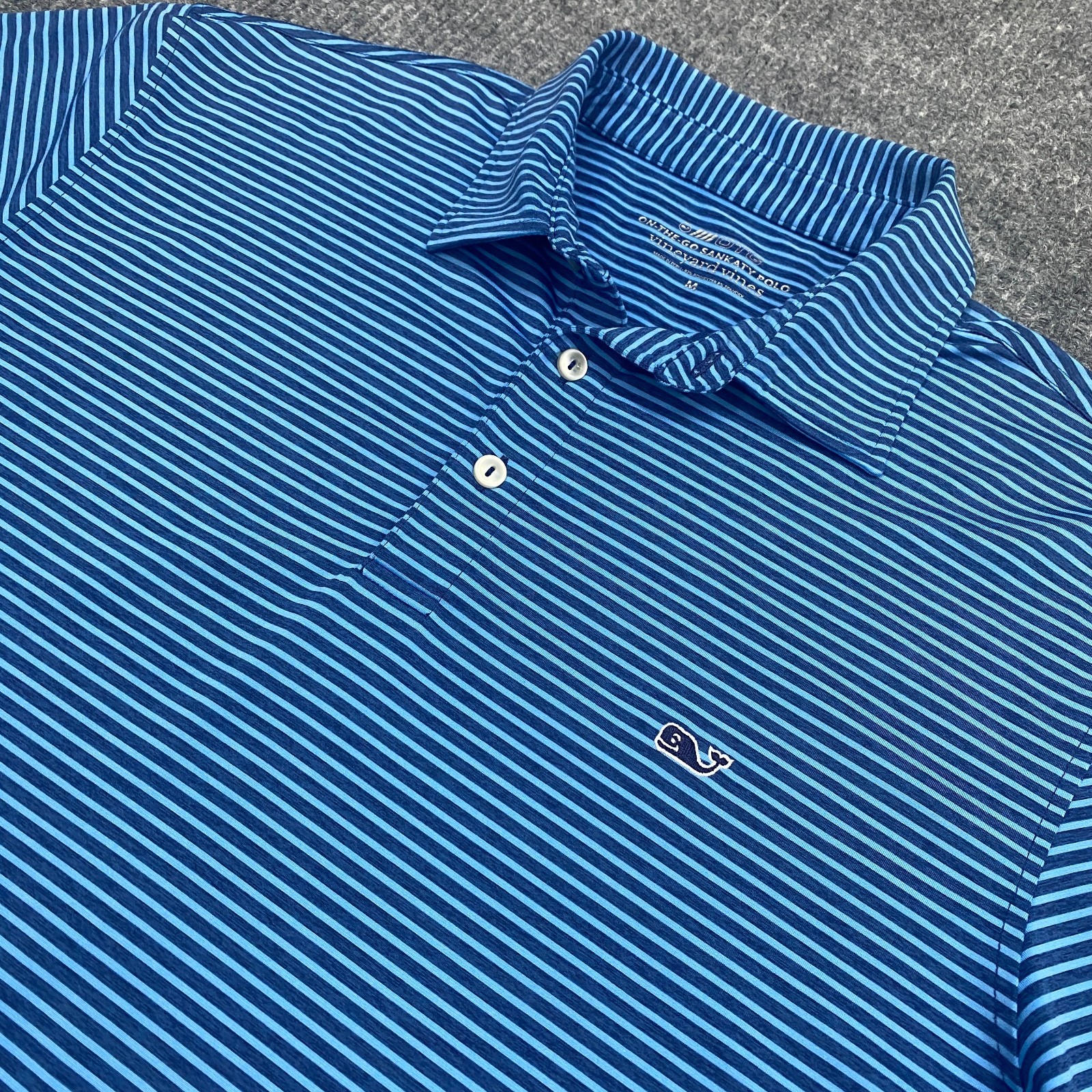 Vineyard Vines OTG On The Go Sankaty Polo Shirt Mens M Blue Striped Performance