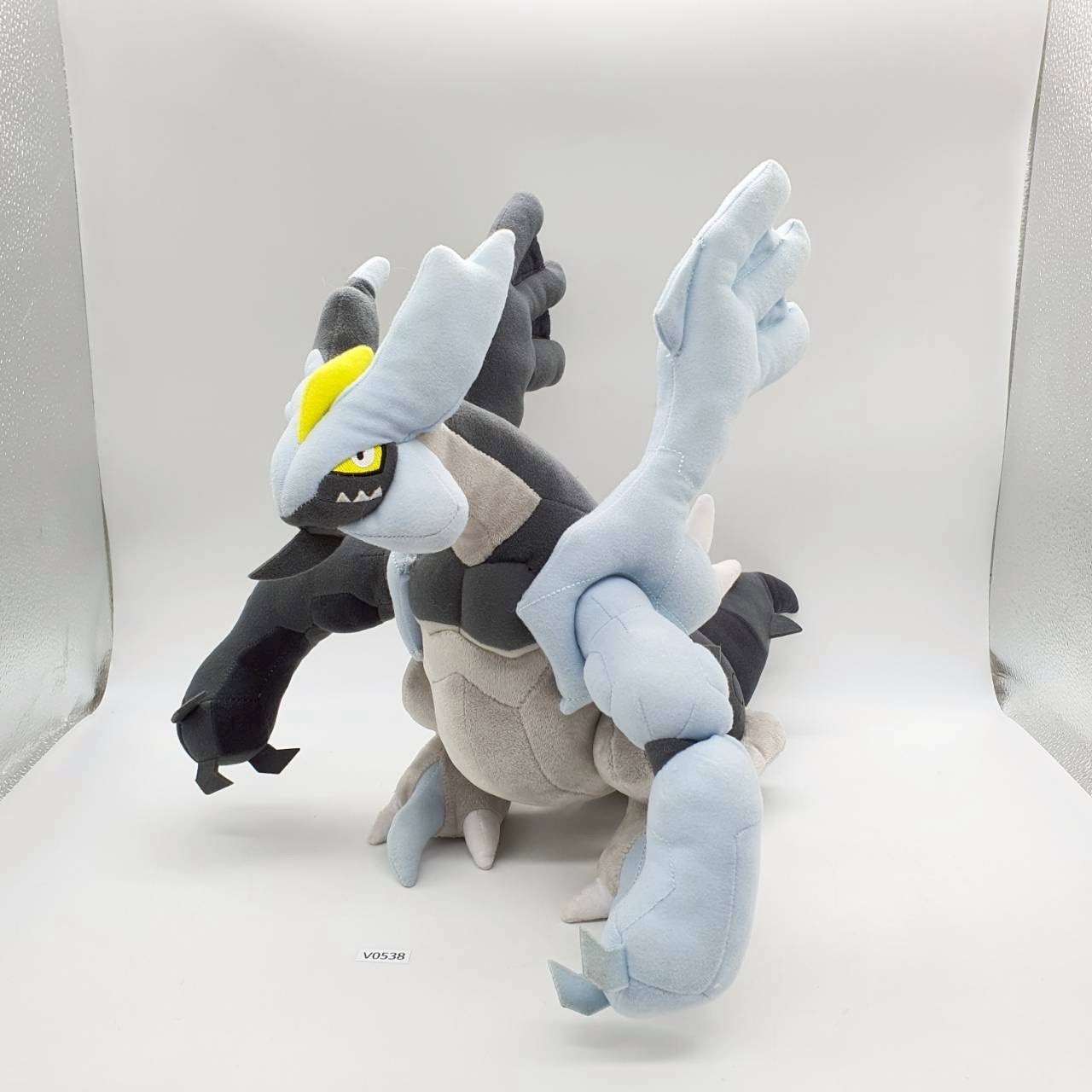 Black Kyurem V538 Pokemon TAKARA TOMY 2012 Plush 16" Stuffed Toy Doll Japan
