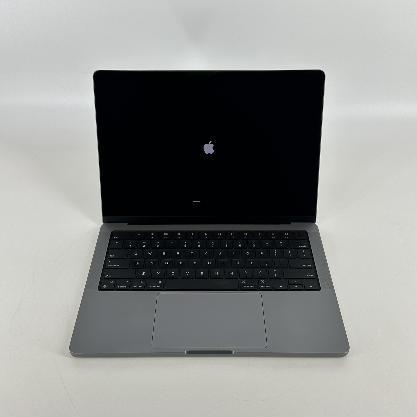 MacBook Pro 14 2021 M1 Pro Gray 8-Core CPU 14-Core GPU 16GB 512GB SSD - Pink Hue