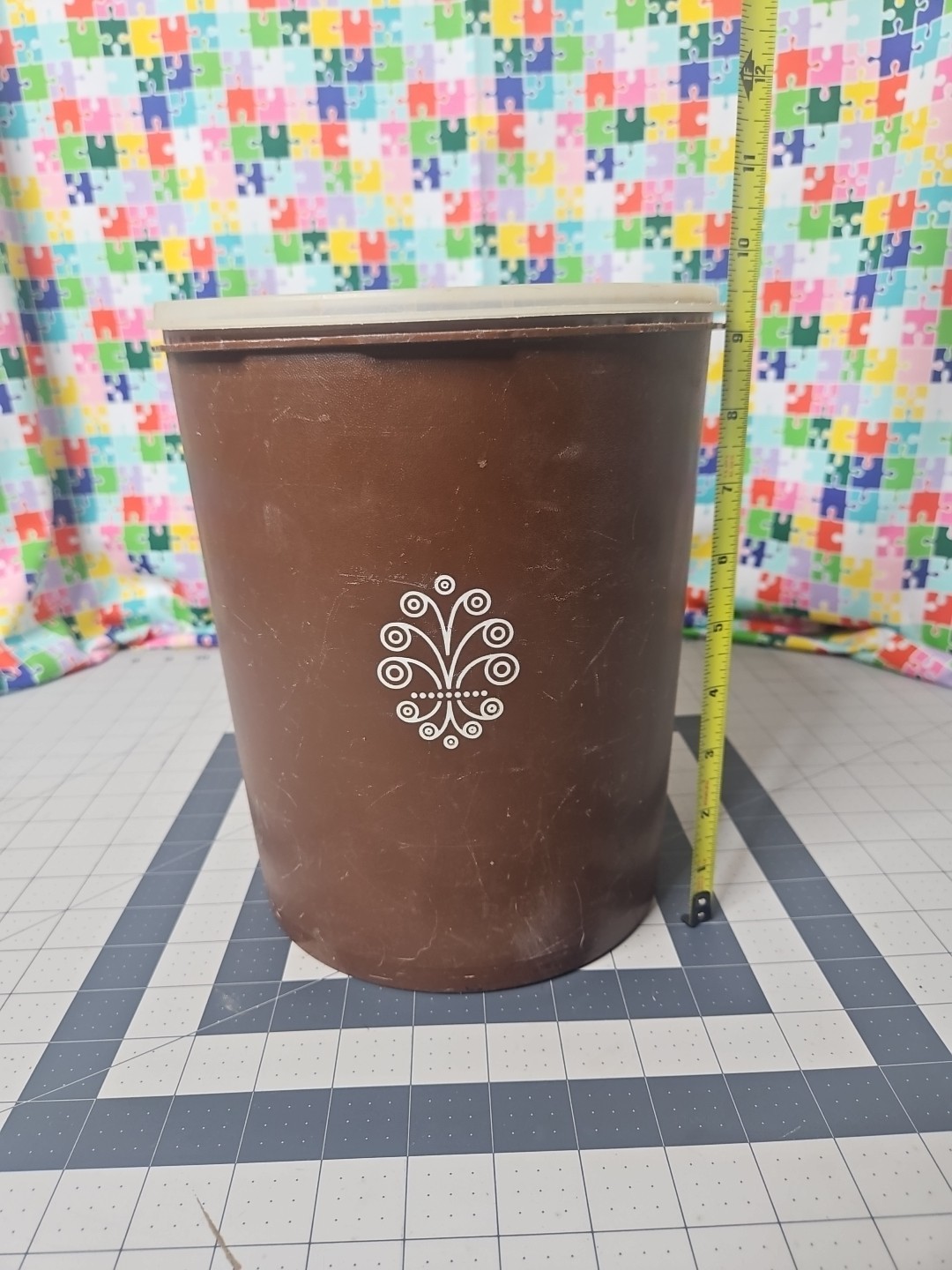 1339-1 9.5" Brown Tupperware Canister With 1205-8 Clear Lid