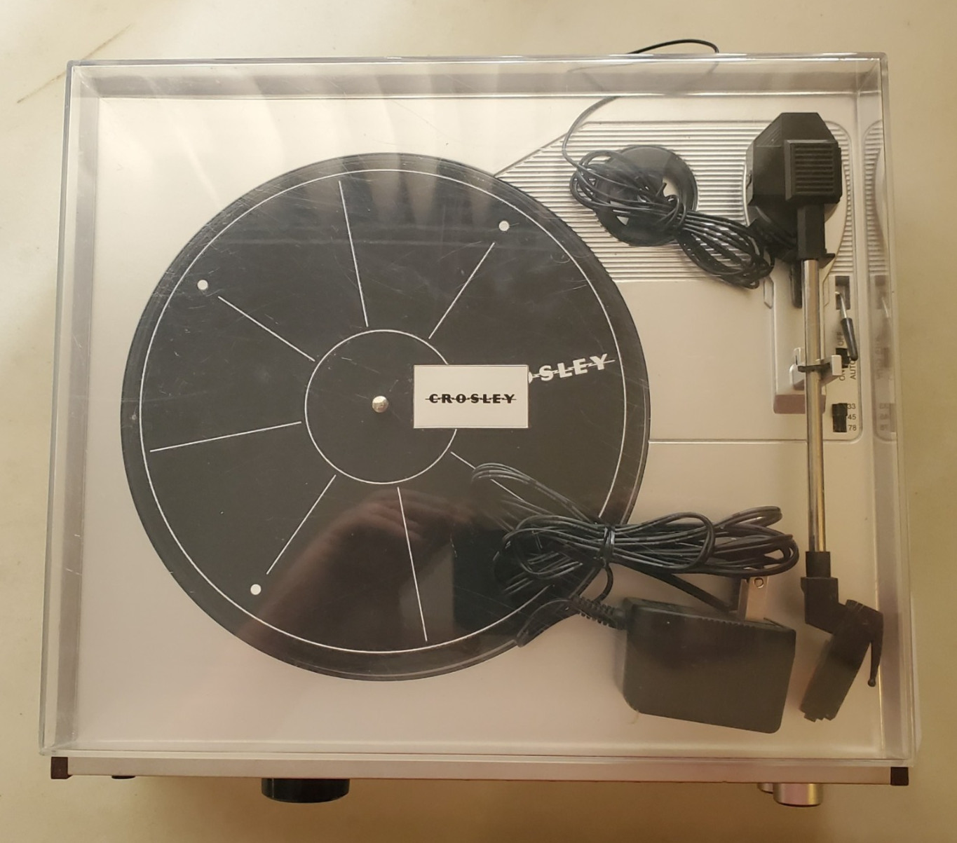 Crosley CR6017B-MA Record Player Turntable 3 Speed, Tested, See Description