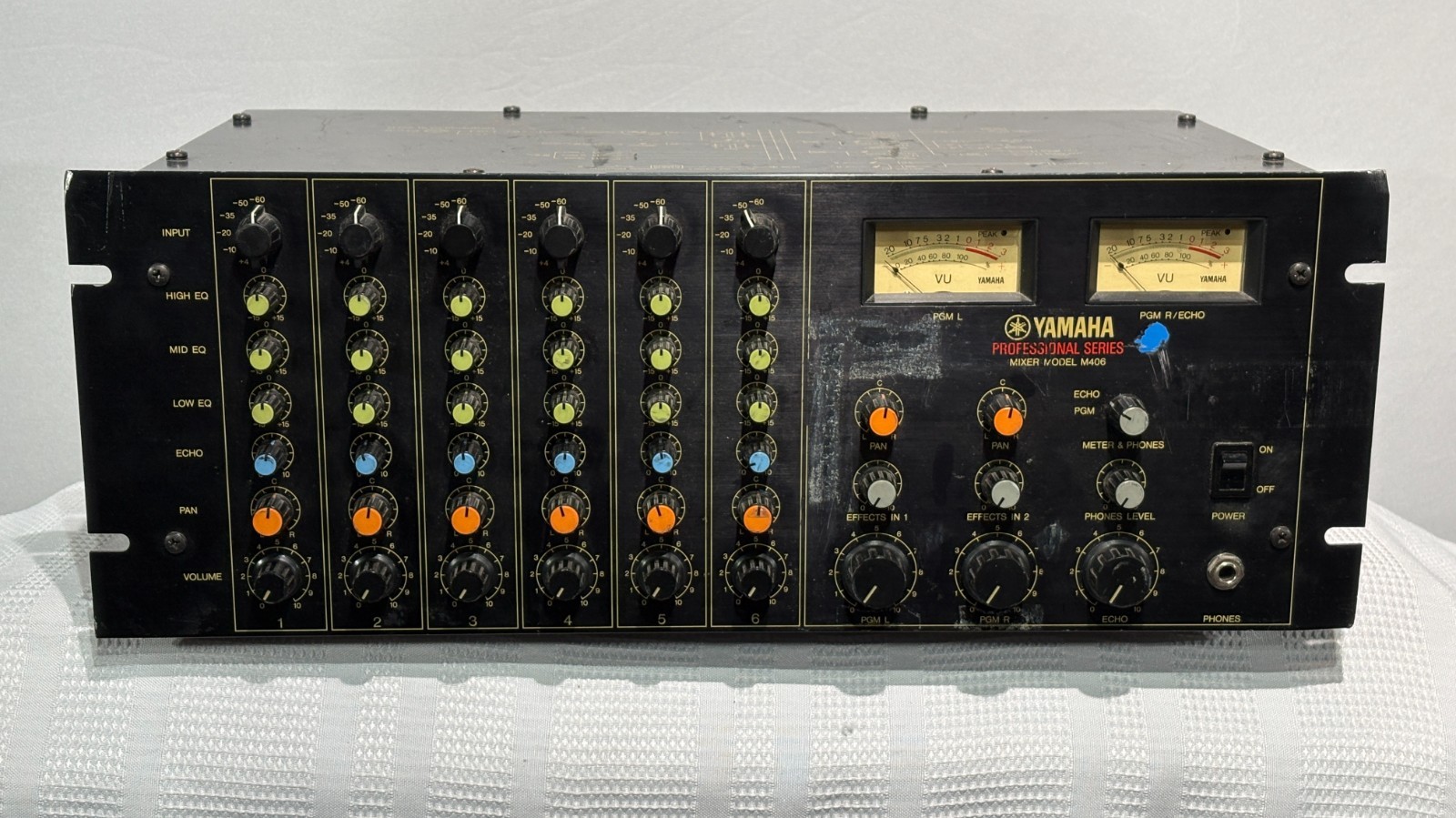 Yamaha M406 6-Channel Rackmount Audio Mixer - TESTED