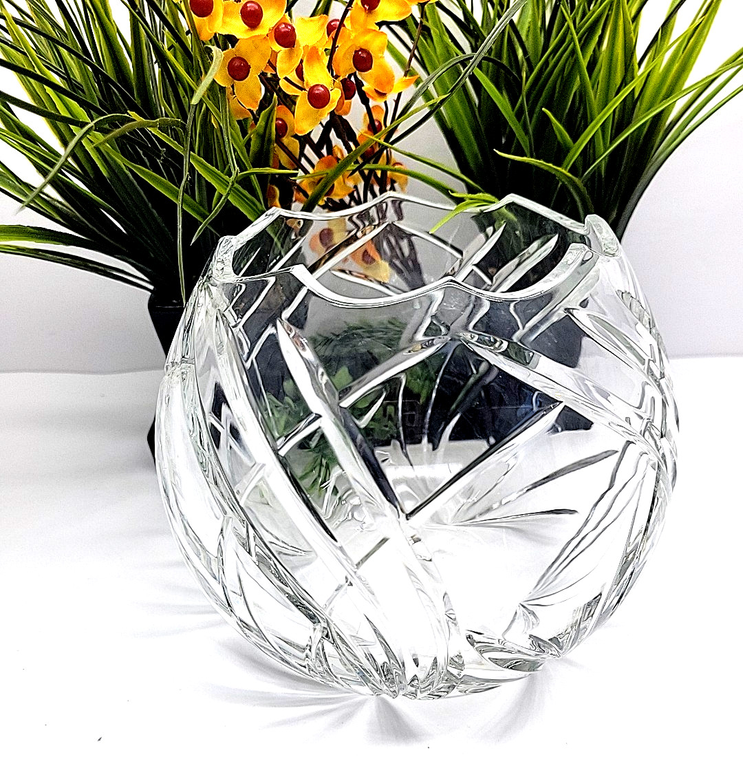 Vintage Bohemia Crystal Hand-Cut Grosse-Bleikristall Vase – Czech Lead Crystal