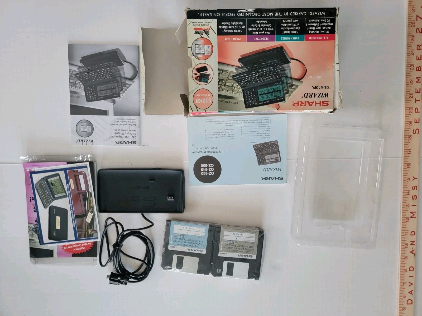 Sharp Wizard OZ-640PC Daytimer Organizer BOX, BASE and MANUAL ONLY