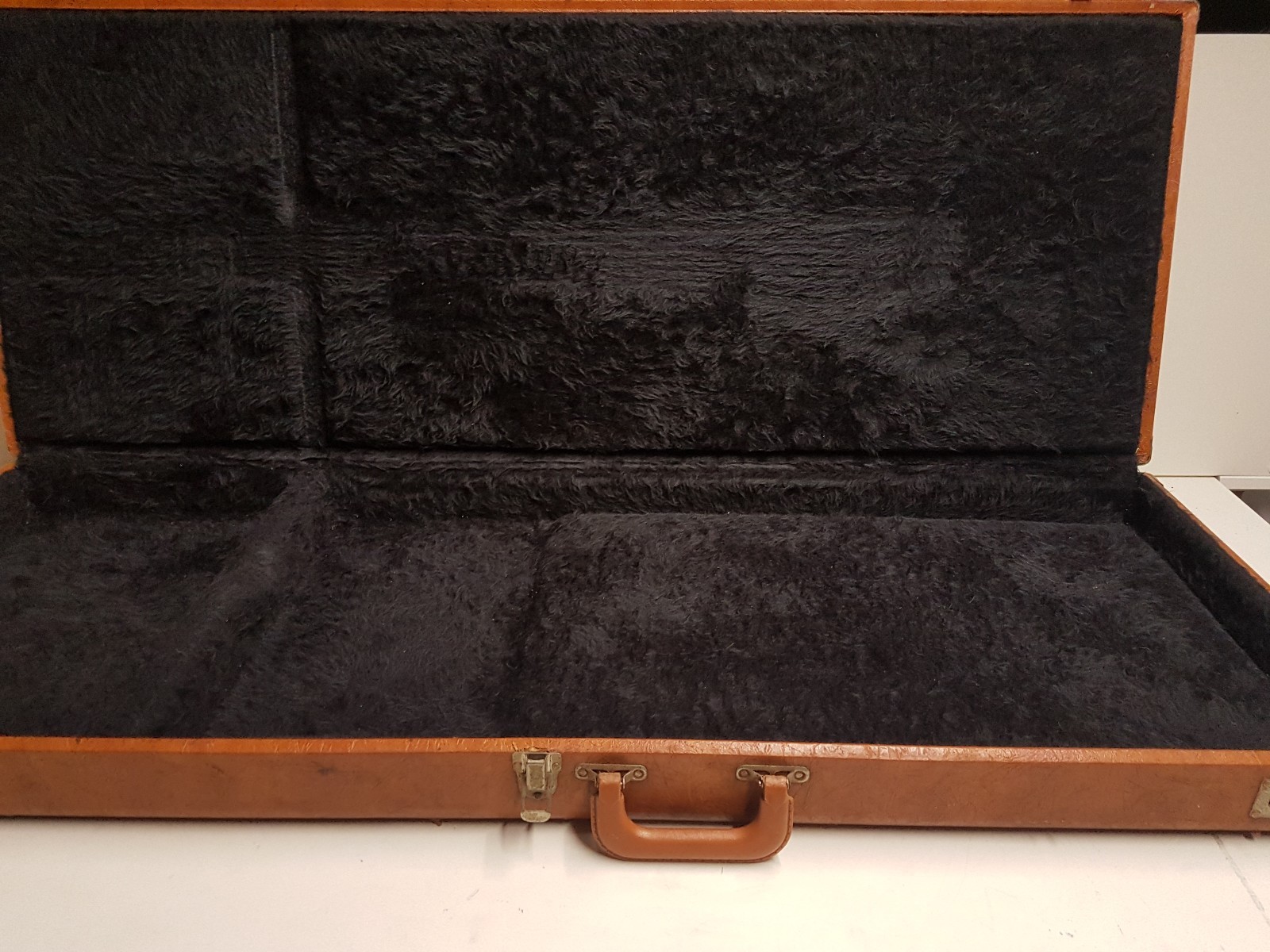 1981 KRAMER VANGUARD CASE - made in USA