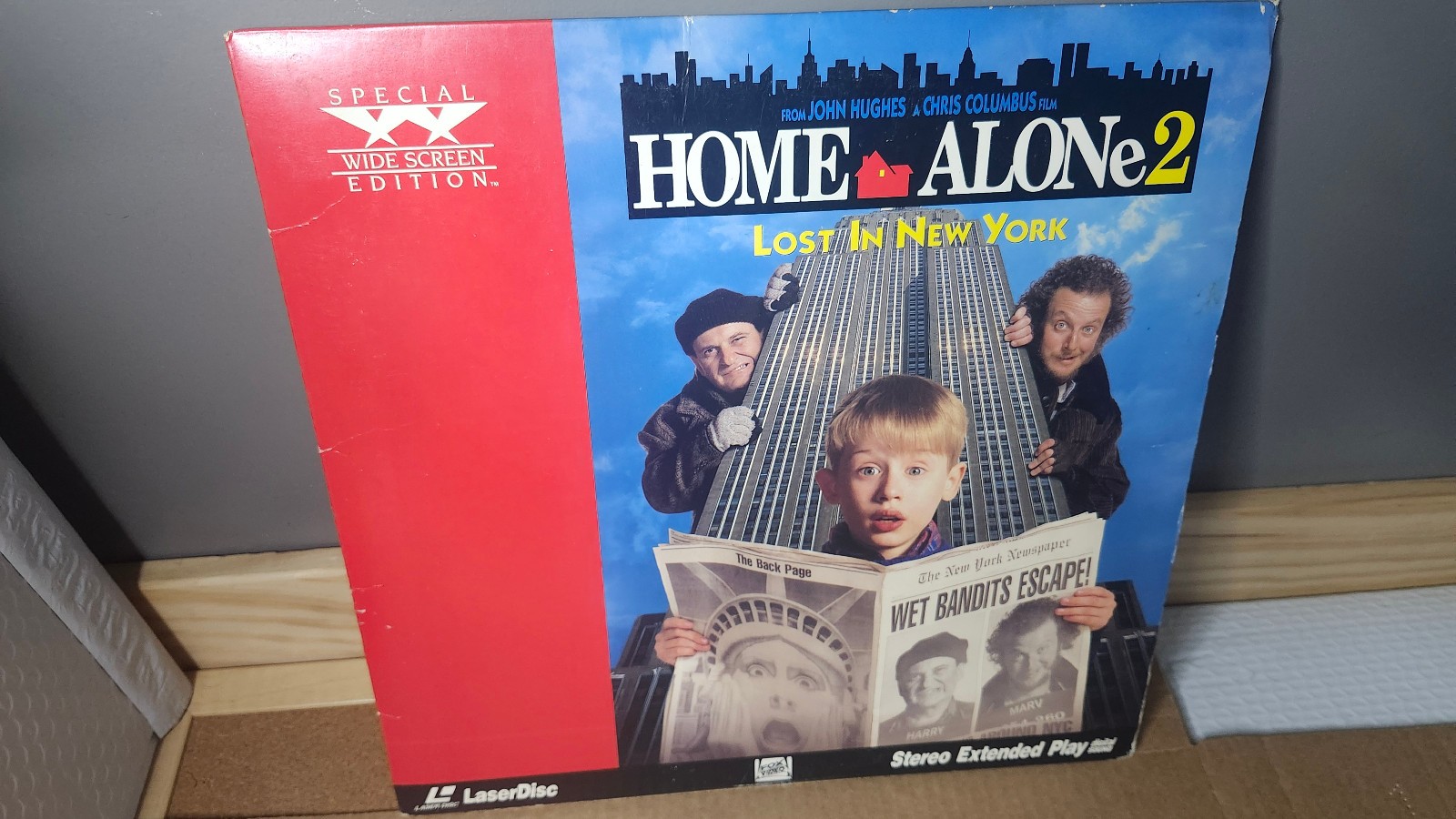 HOME ALONE 2 laser disc Fox Video Widescreen Vintage Rare Movie Disc Culkin