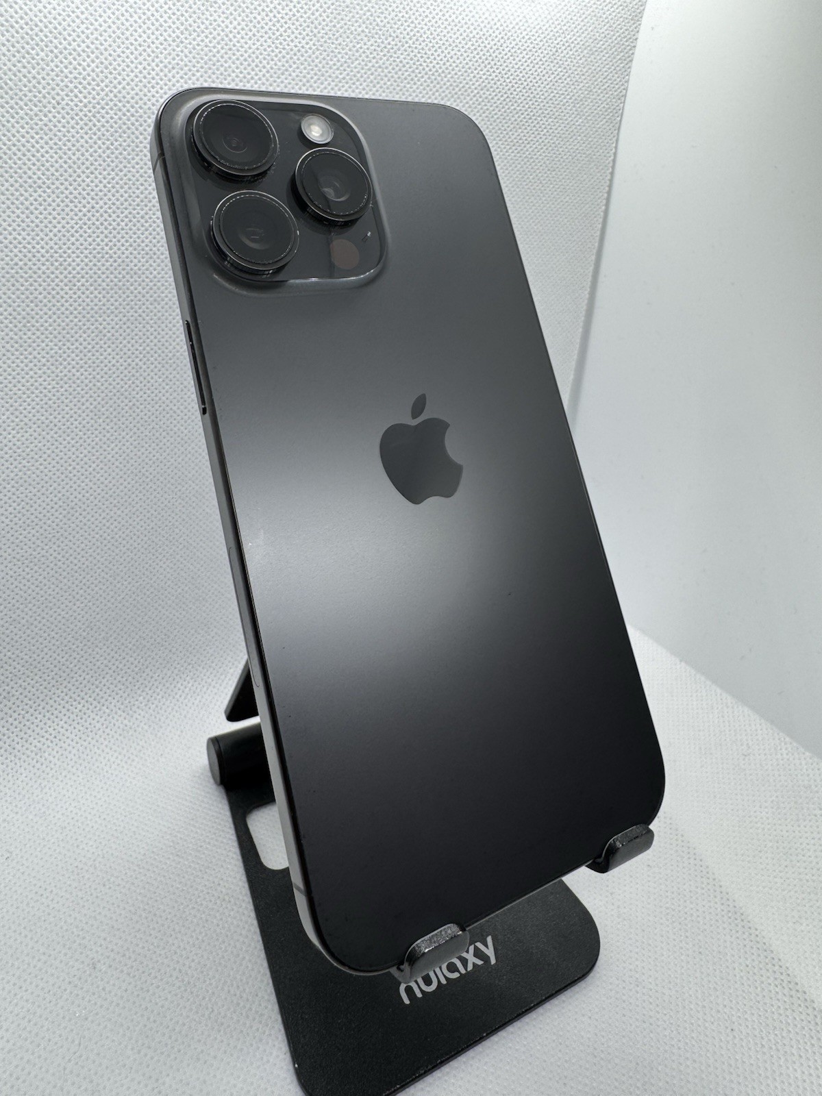 Apple iPhone 15 Pro Max - 512 GB - Black Titanium (Unlocked)