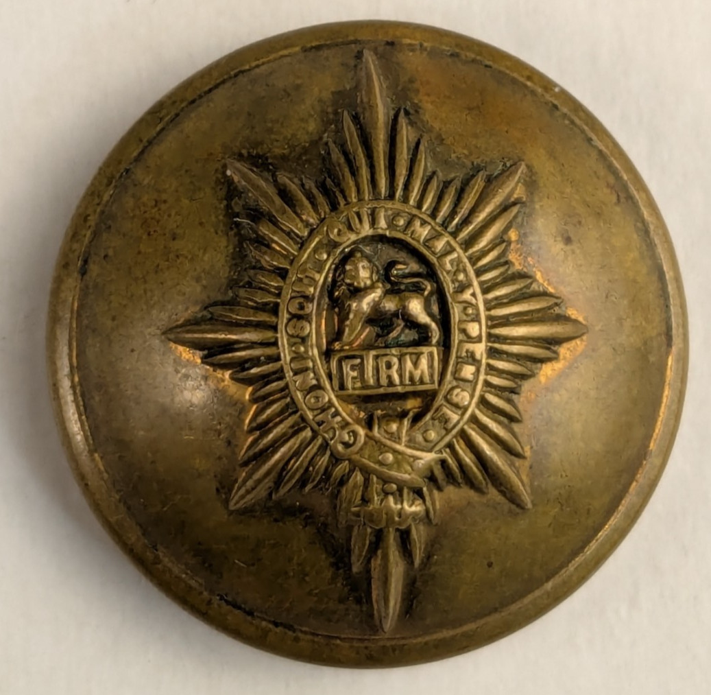 WWII - Large Worcestershire Regiment Uniform Button - M2D